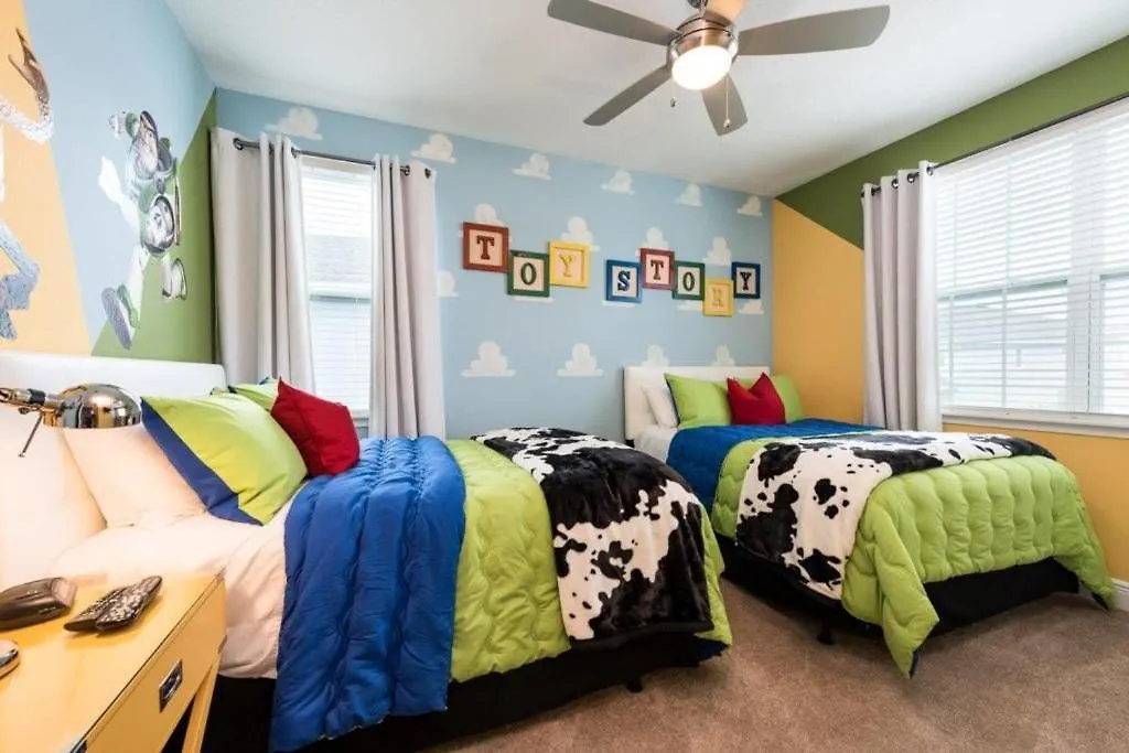 Luxurious 9bd W/game + Themed Kissimmee