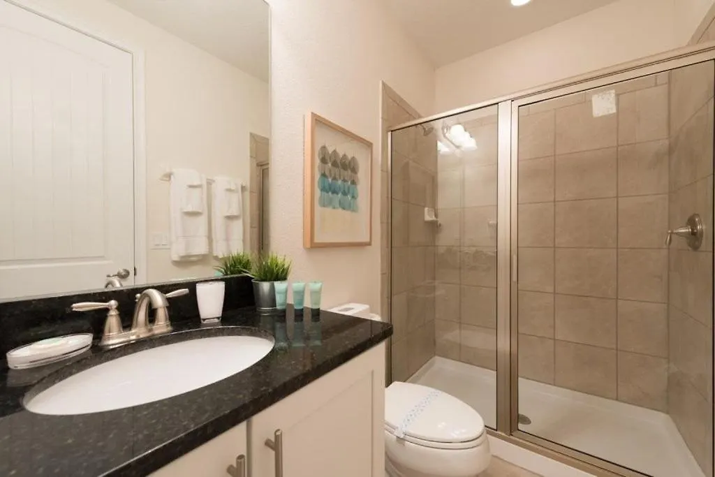 Luxurious 9bd W/game + Themed *