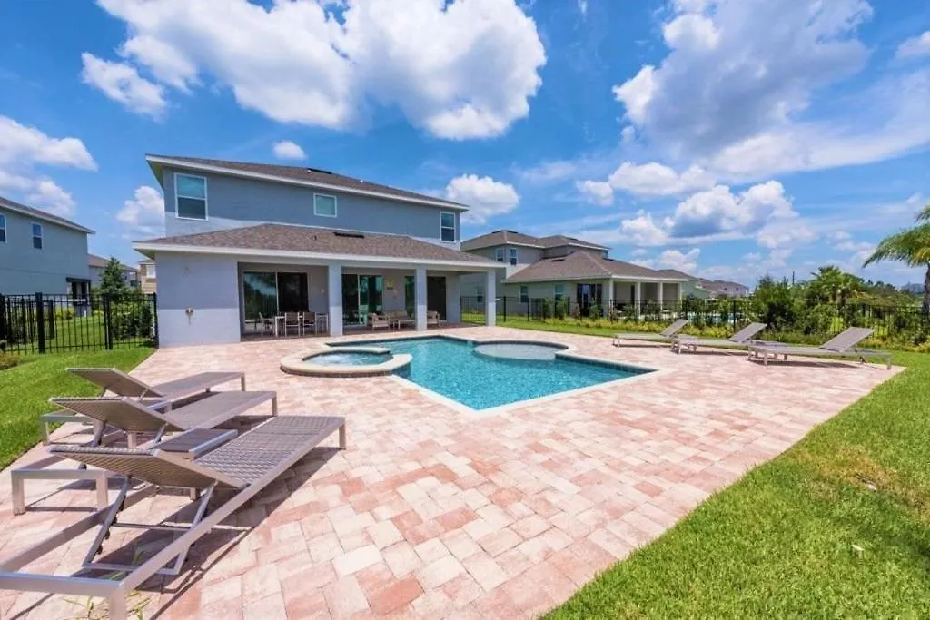 Luxurious 9bd W/game + Themed Holiday home *