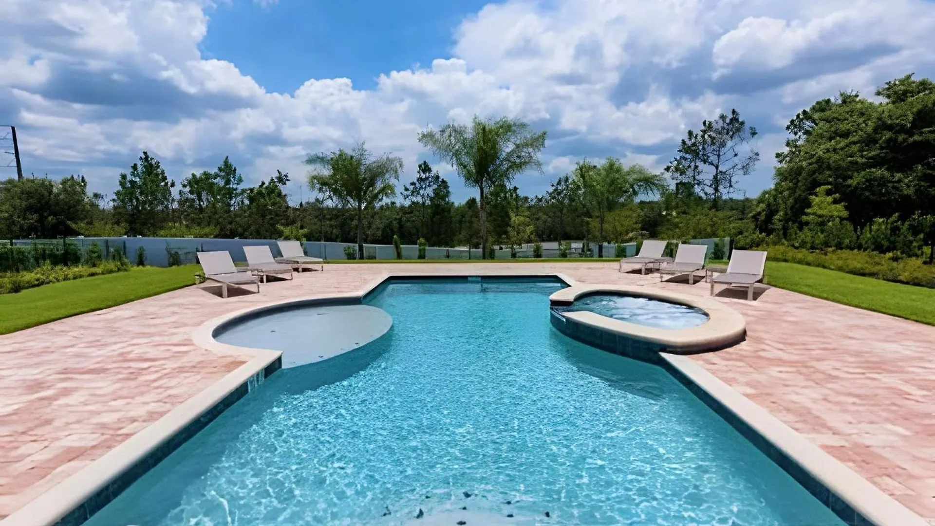 Luxurious 9bd W/game + Themed Holiday home *