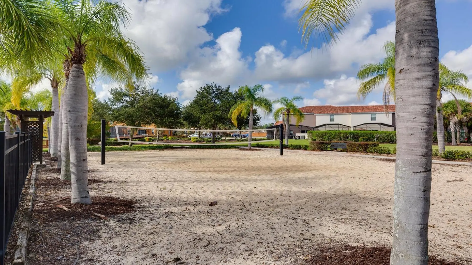 Luxury 12br W/ Pool & Near *