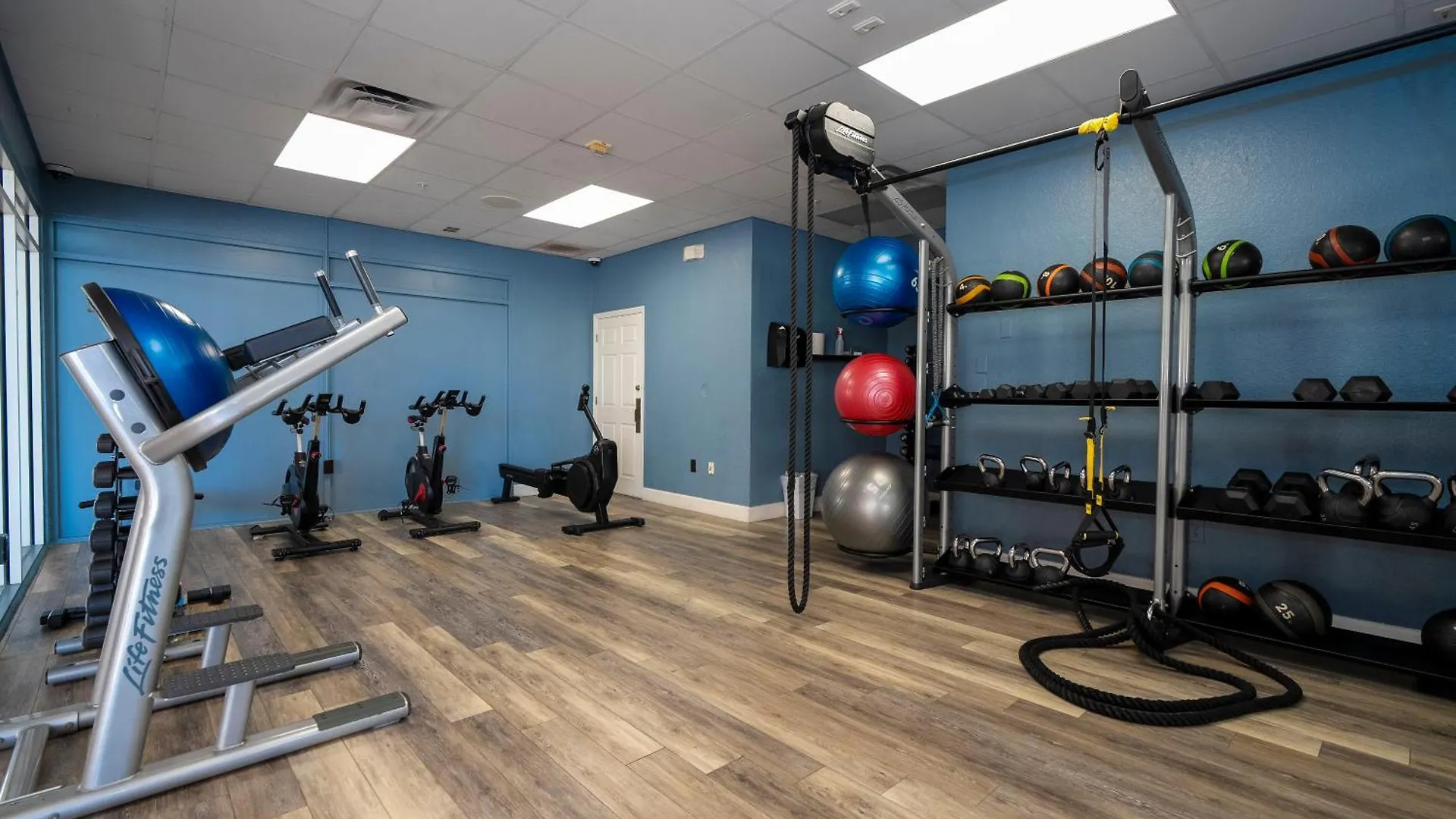 Apartment 5br New Near