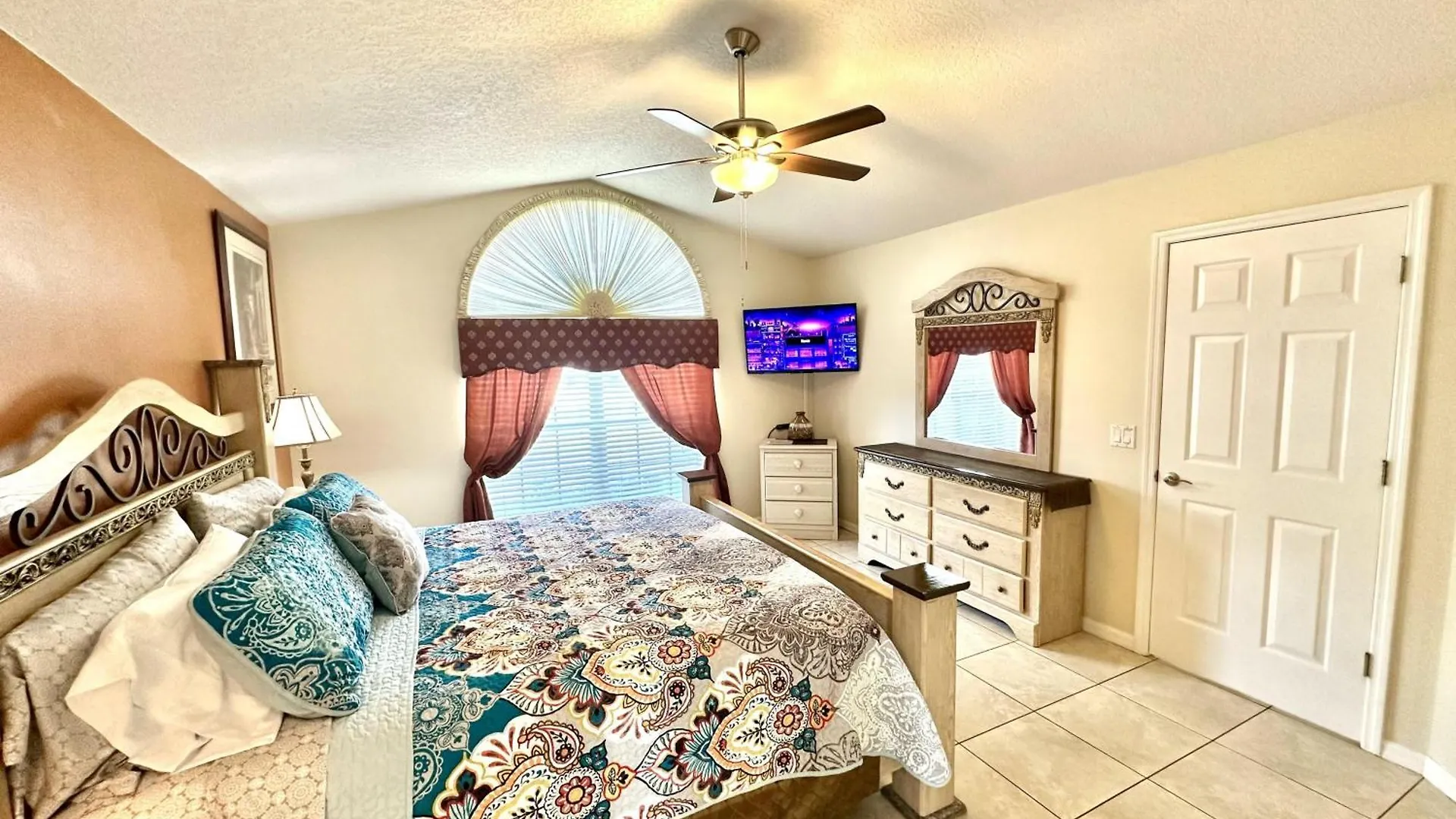 Ep1015sel - 4 Bedrooms Pool On A 别墅 基西米