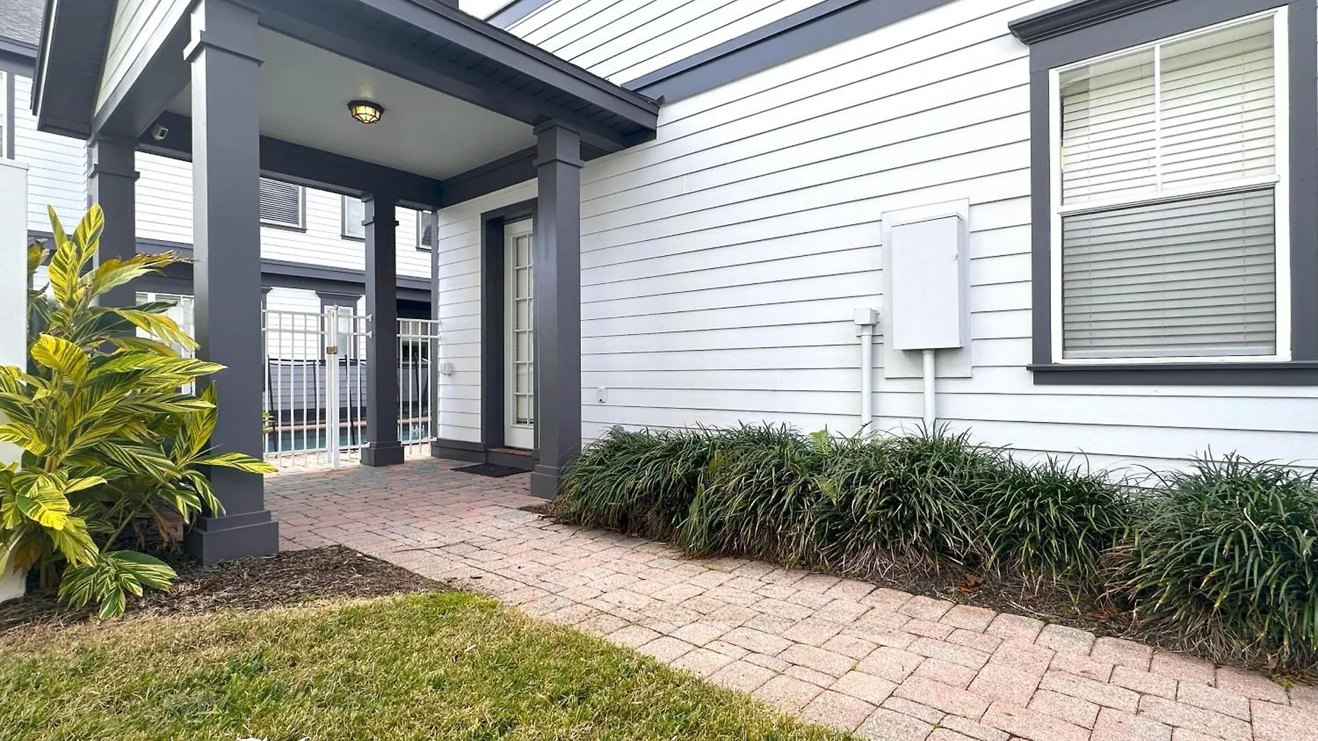 Cozy Reunion - Sleeps 4 Near - Ammenities - Golf Apartment *