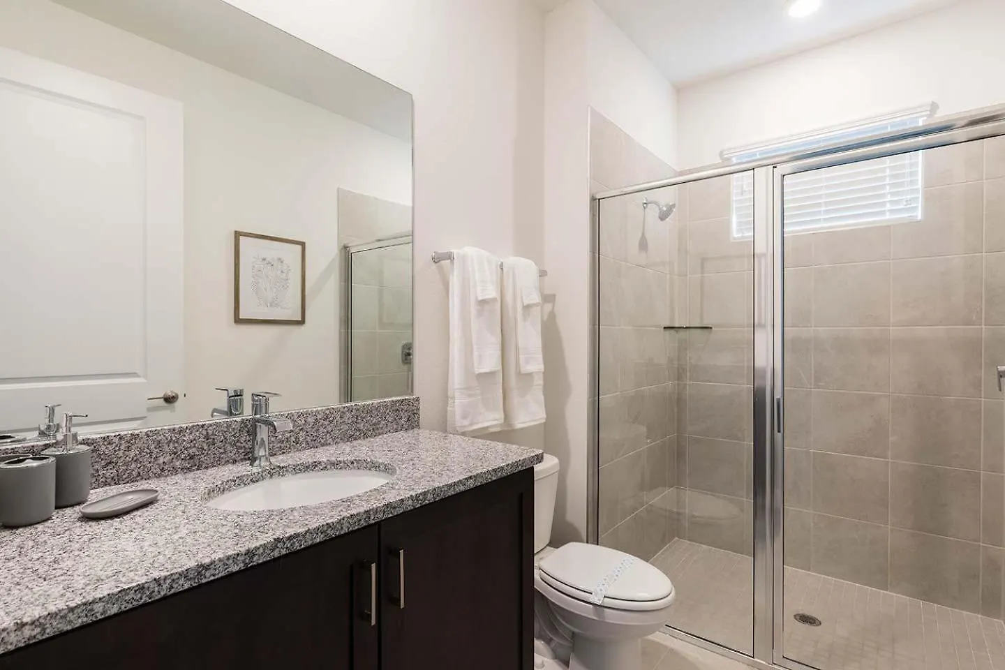 Lavish 4 Bdrm Estate With Theater In Reunion Kissimmee