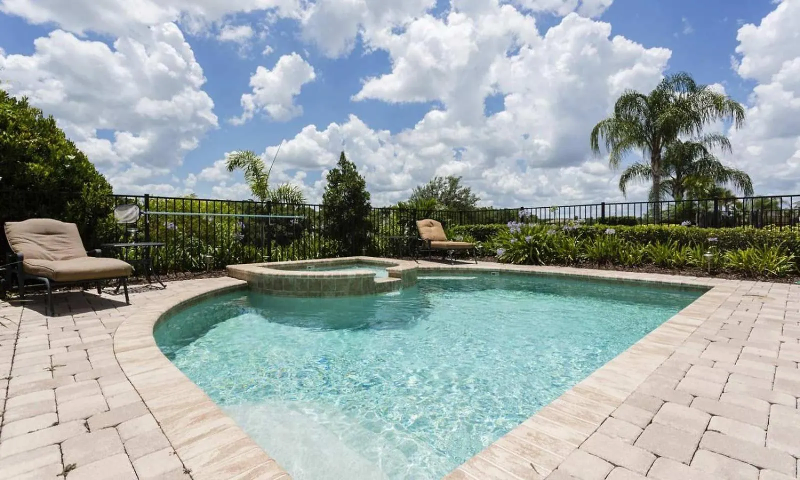 Radiant 4 Bdrm Retreat With Golf Course Views At Reunion *