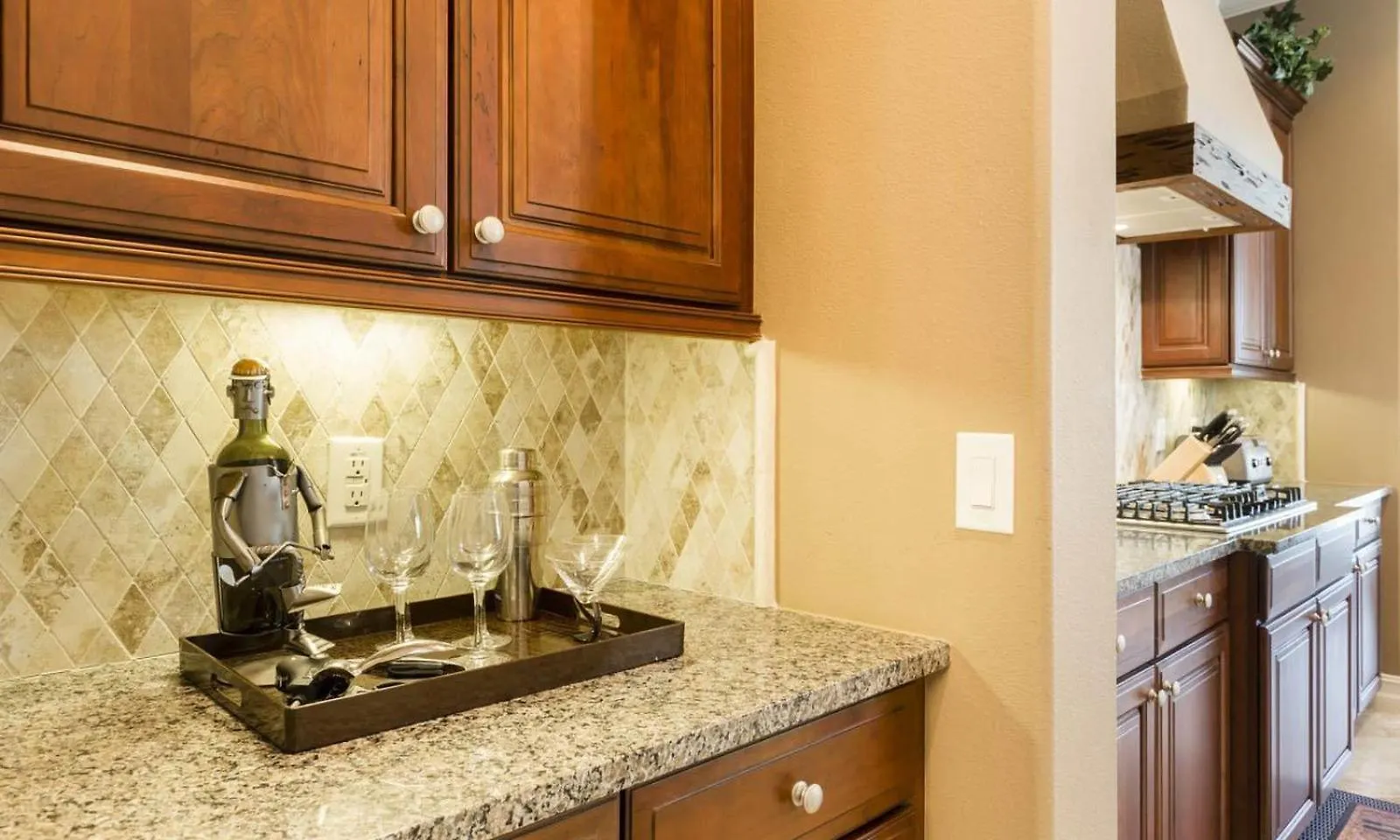 Radiant 4 Bdrm Retreat With Golf Course Views At Reunion Holiday home Kissimmee