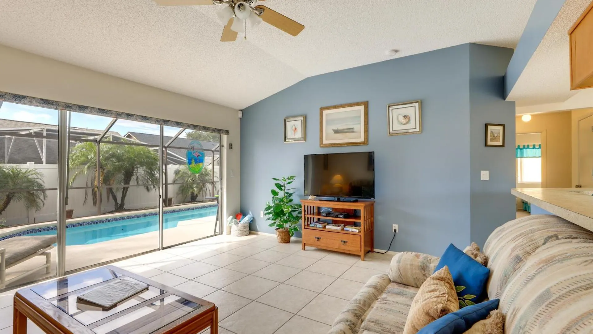 Holiday home With Lanai, Pool 6 Mi To