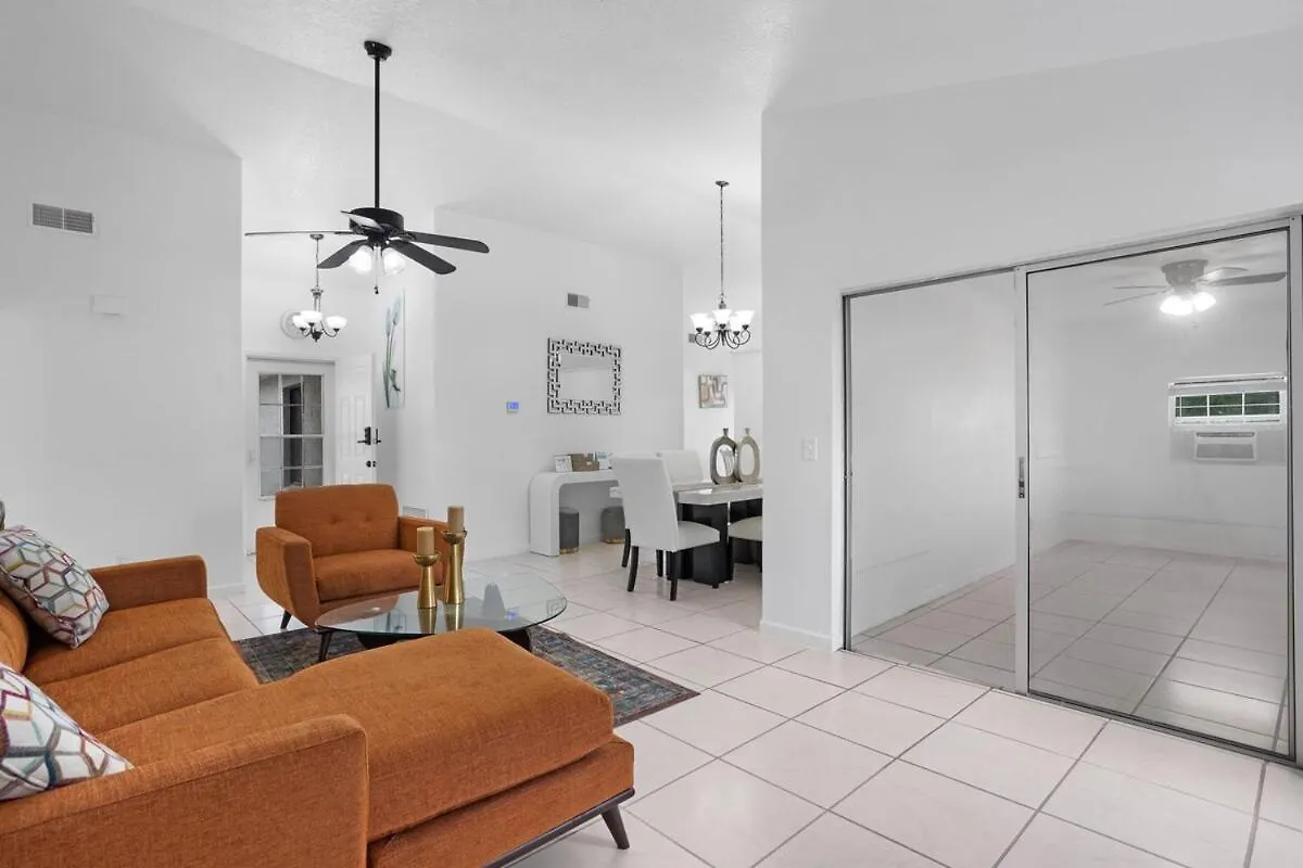 Apluss Getaway * Kissimmee