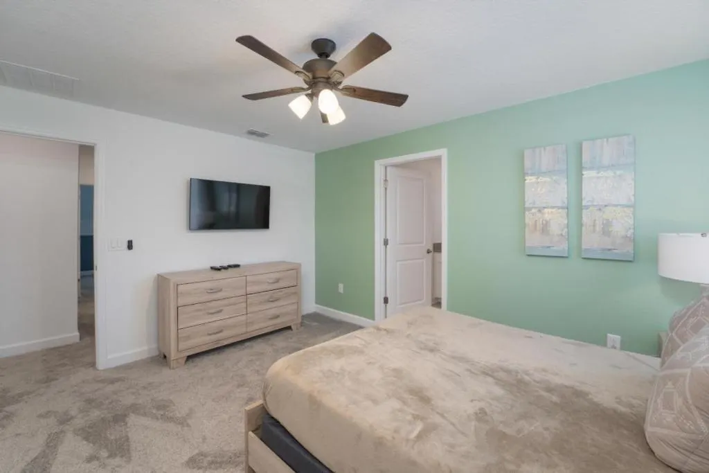 Brand New Luxury 5 Bedroom Pool 272 *