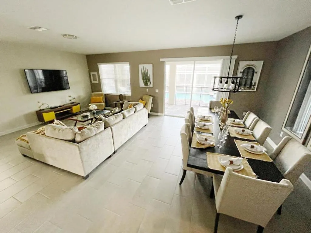 Luxury 7 Bedroom 5 Bath Pool 209 Holiday home Kissimmee