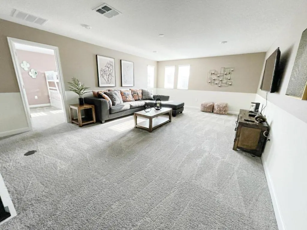 Luxury 7 Bedroom 5 Bath Pool 209 Holiday home Kissimmee