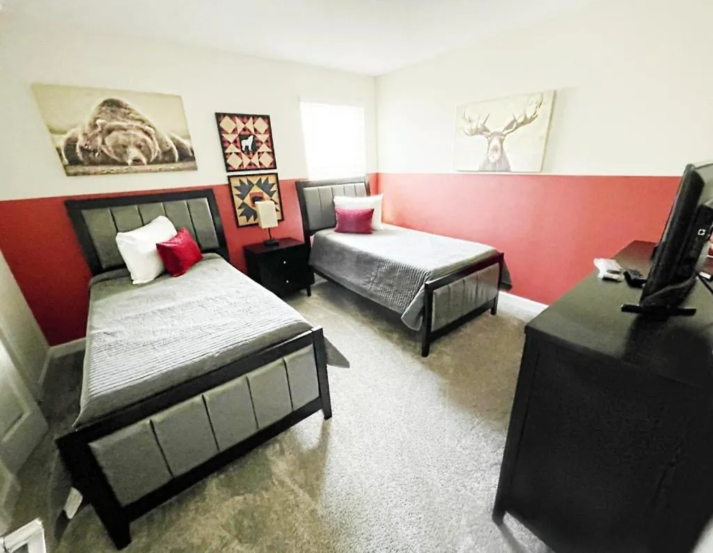 Luxury 8 Bedroom 5 Bath Private Pool 212 *