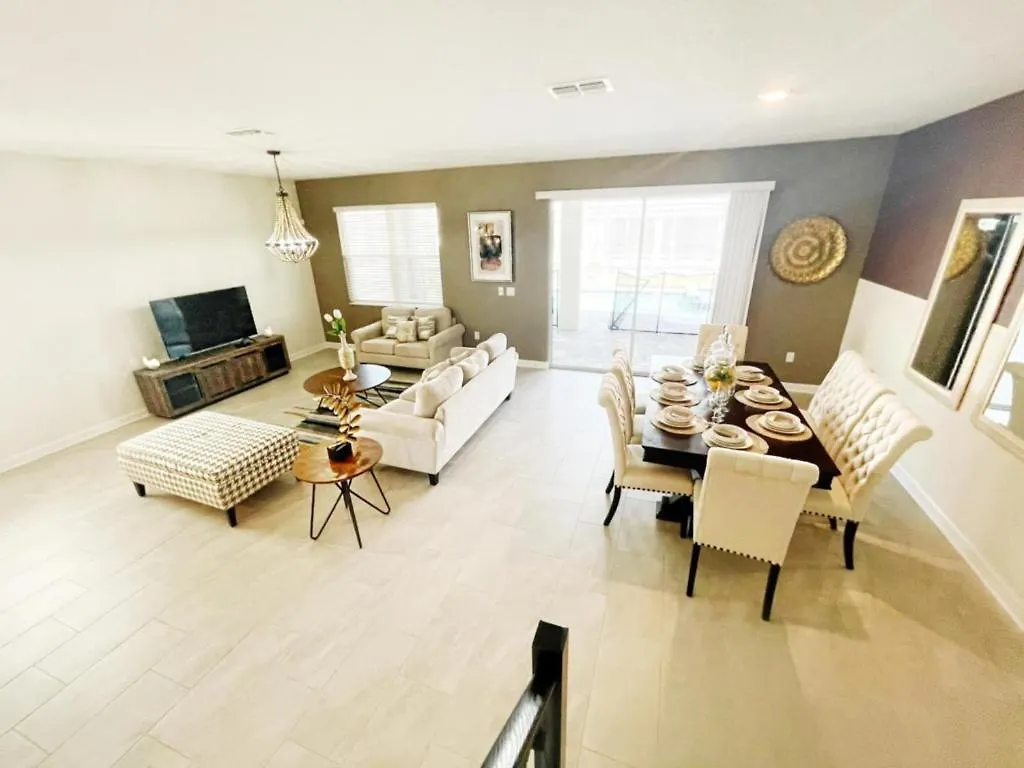Luxury 8 Bedroom 5 Bath Private Pool 212 Kissimmee