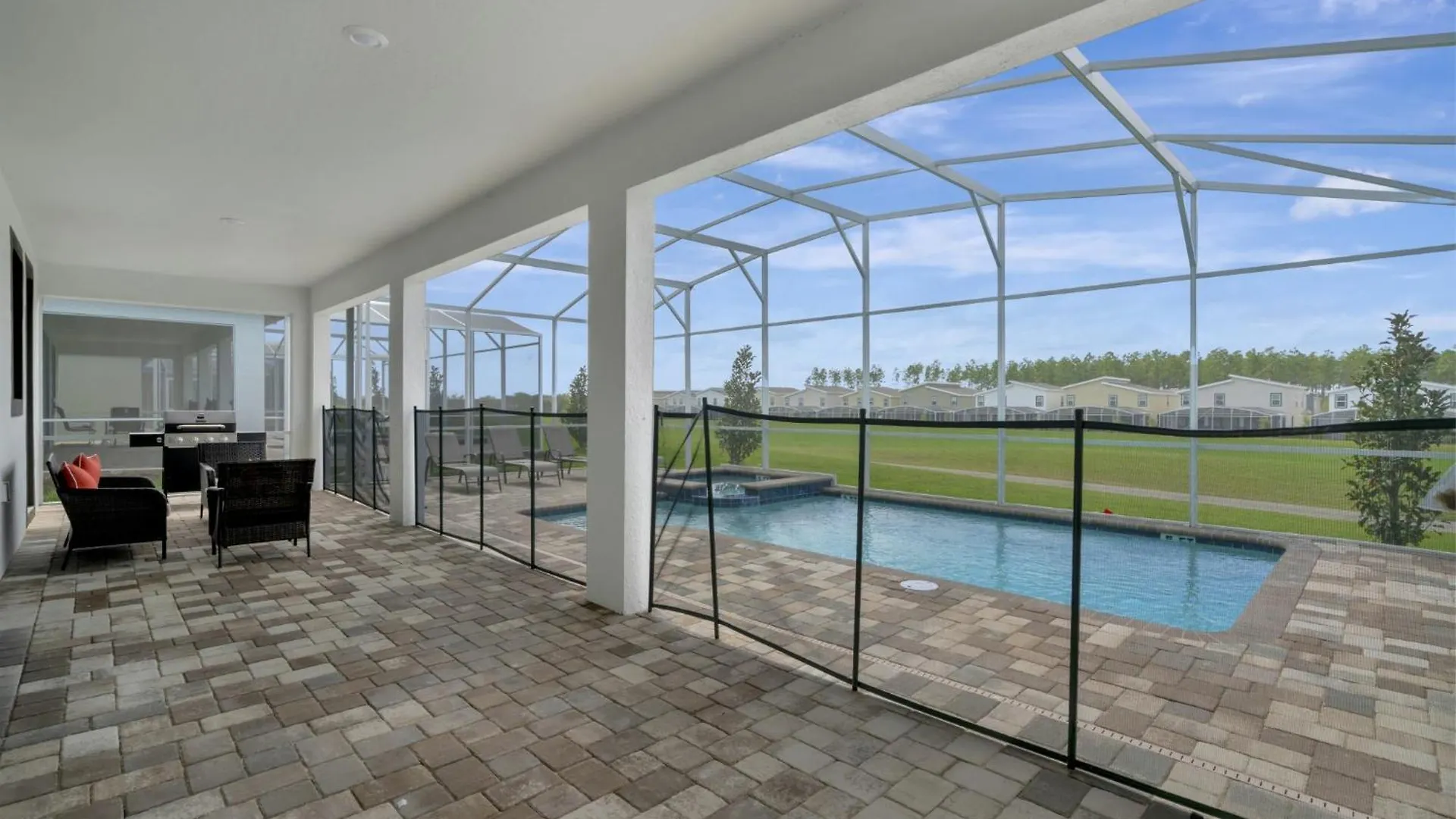 Luxury 9 Bd 5 Bath With Private Pool And 179