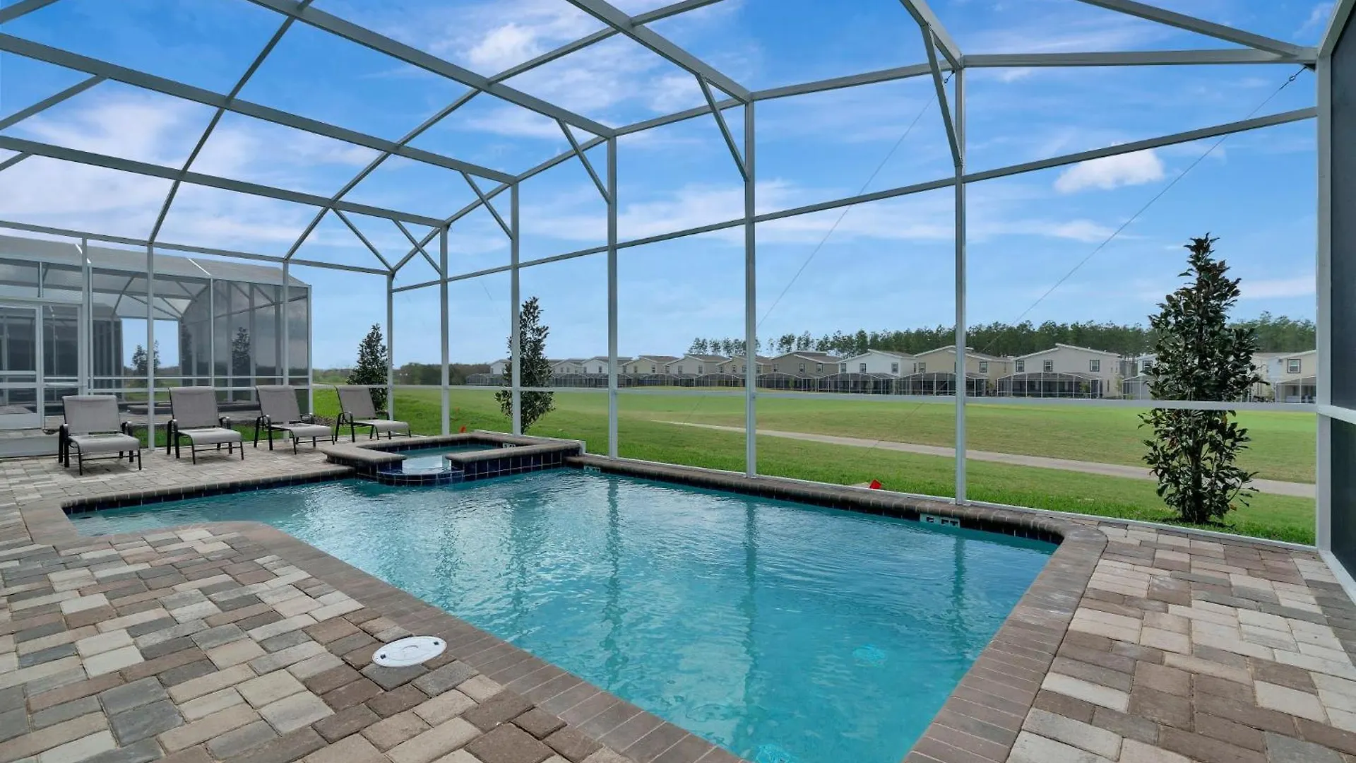 Luxury 9 Bd 5 Bath With Private Pool And 179 Holiday home *