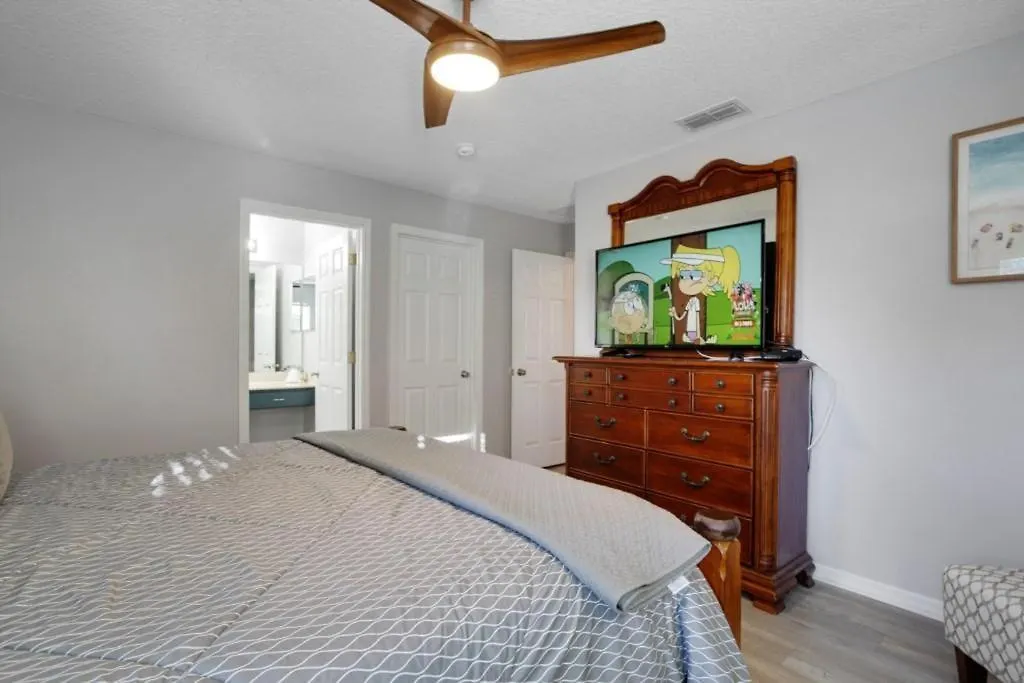 Villa Six Bedroom Lanai Screened Pool & Kissimmee