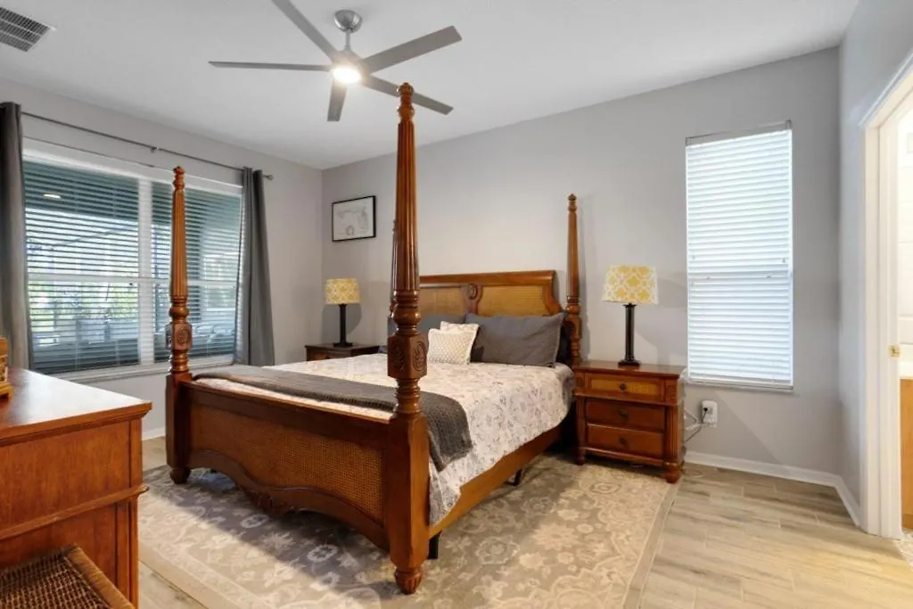 Six Bedroom Lanai Screened Pool & Villa Kissimmee