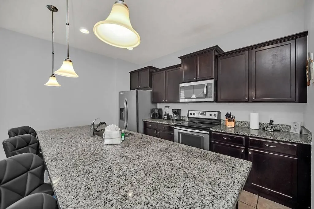 Villa Modern - 6 Bedrooms With Private Pool & 10 Minutes To Kissimmee
