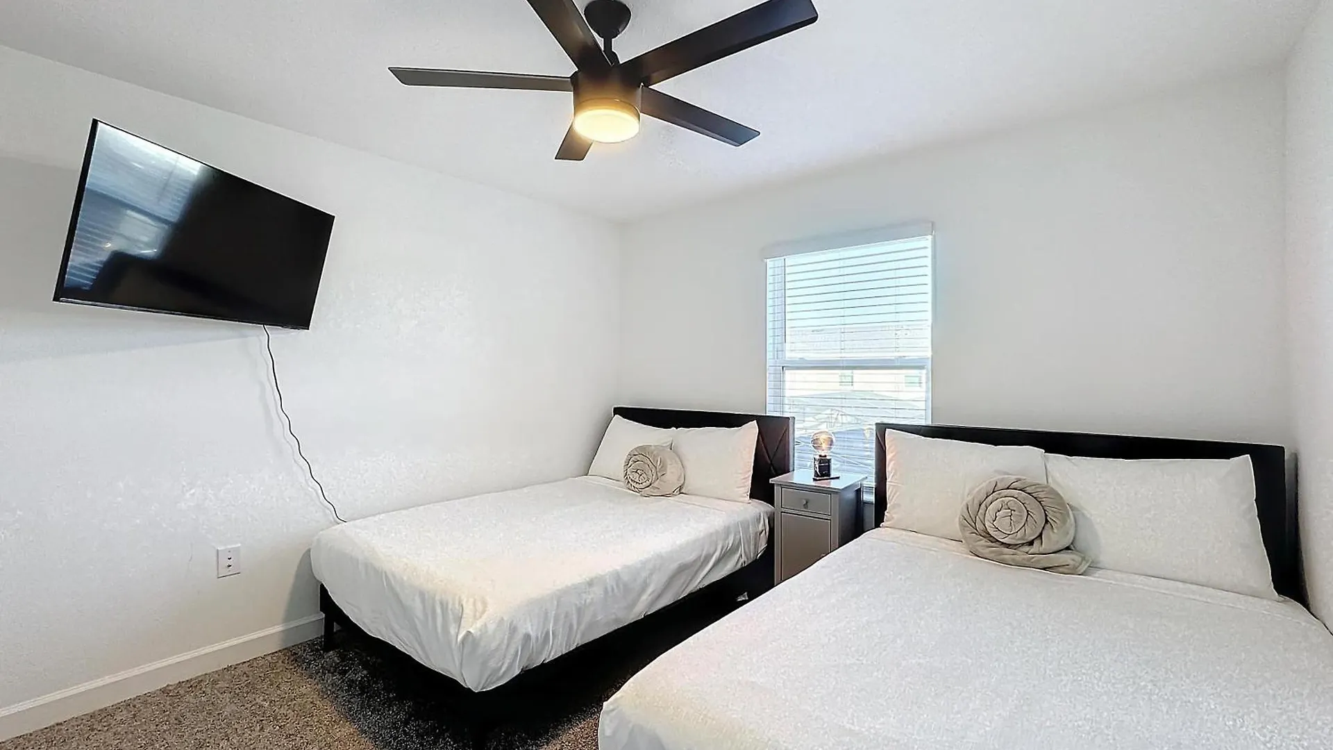 Incredible Family Retreat With Ps5 Private Pool And Access To 2 Clubhouses *
