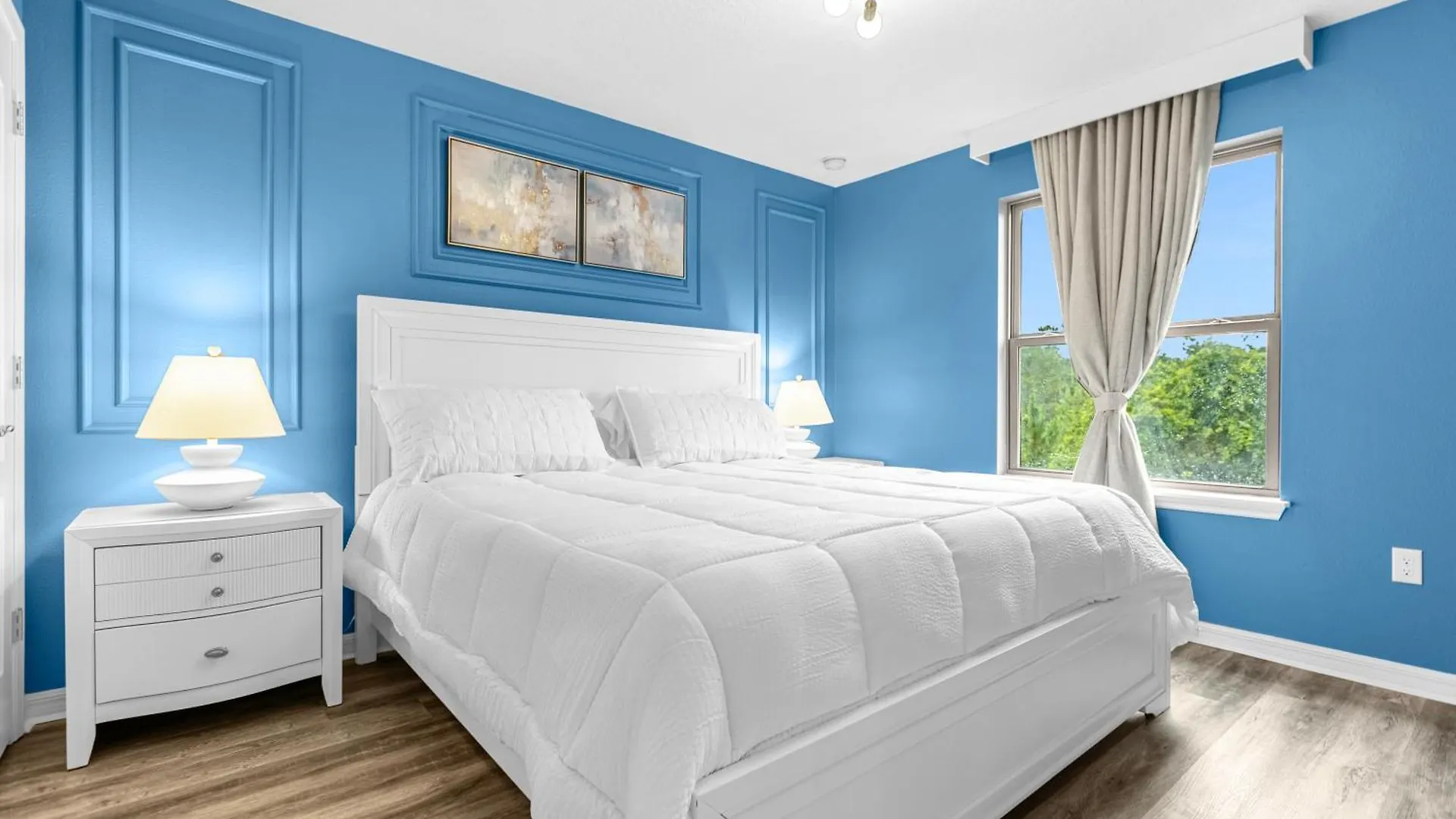 Holiday home 8881 - Royal Oasis Retreat Luxurious Haven Near World *