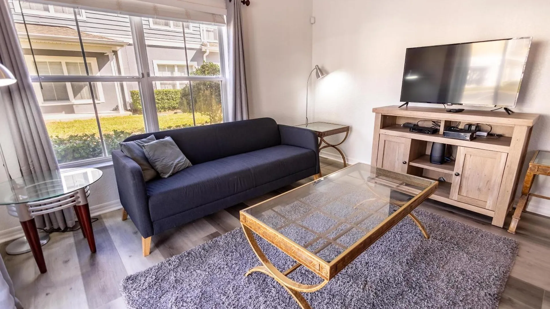 4562 Yr Amazing Holiday home *