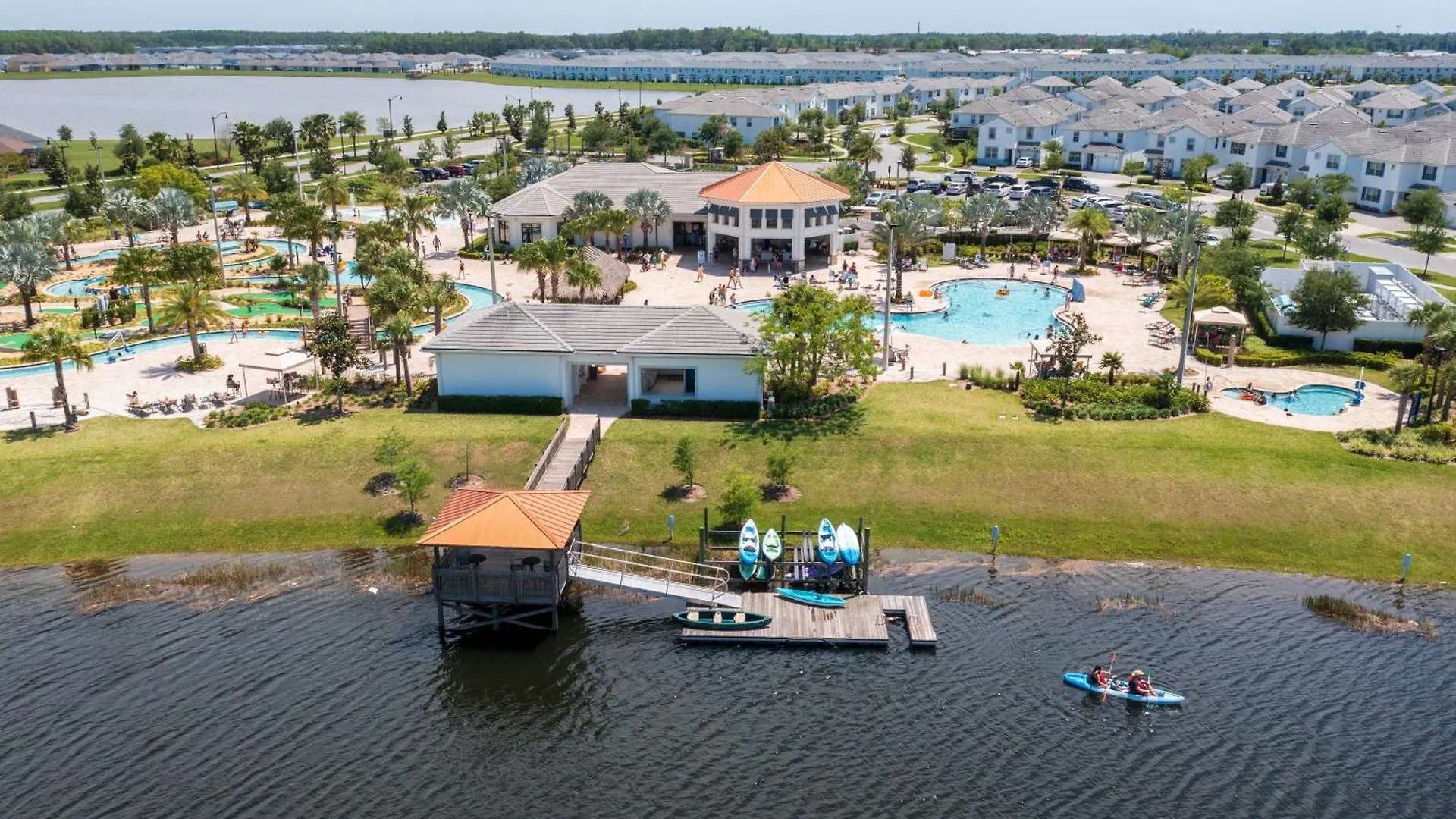 Stunning Townhome With Private Pool - Storey - 5021 Ww Holiday home *
