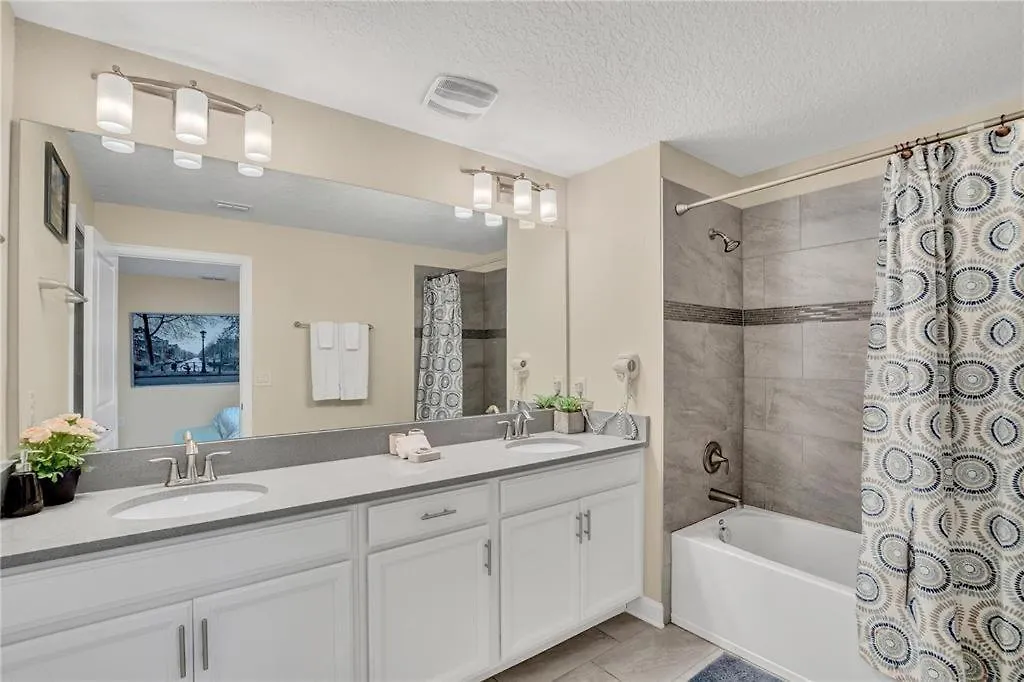 Stunning Townhome With Private Pool - Storey - 5021 Ww Holiday home