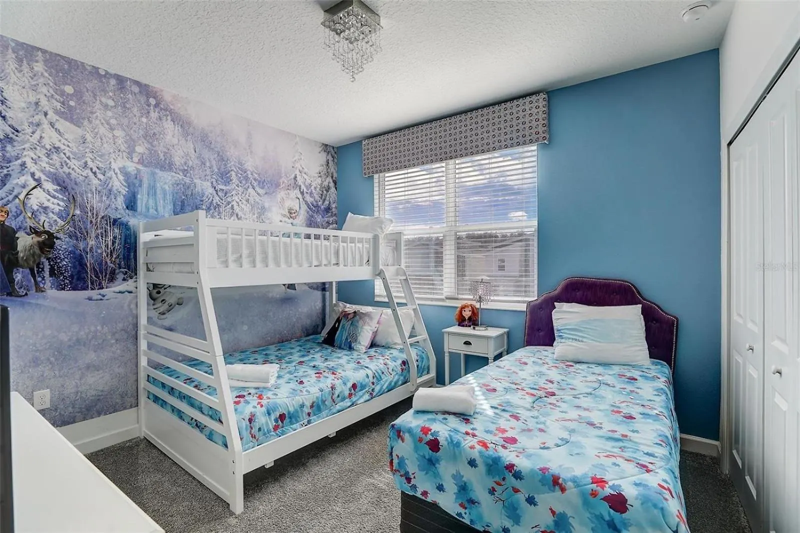 2940 - Elegant 5br At Storey Comfort Luxury And Proximity And Universal *