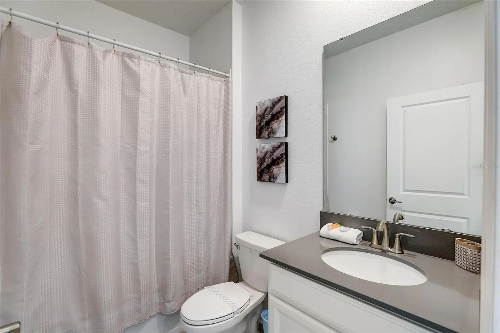 2940 - Elegant 5br At Storey Comfort Luxury And Proximity And Universal Holiday home *