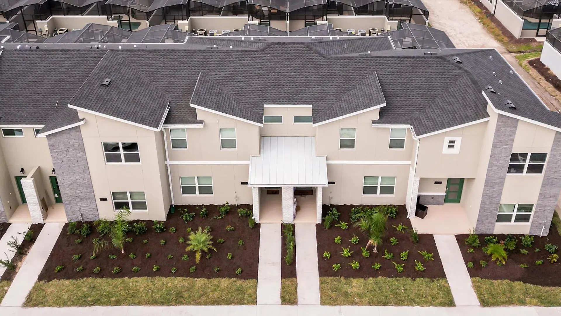 Holiday home 2604 - Luxury 4-br With Private Pool Retreat *