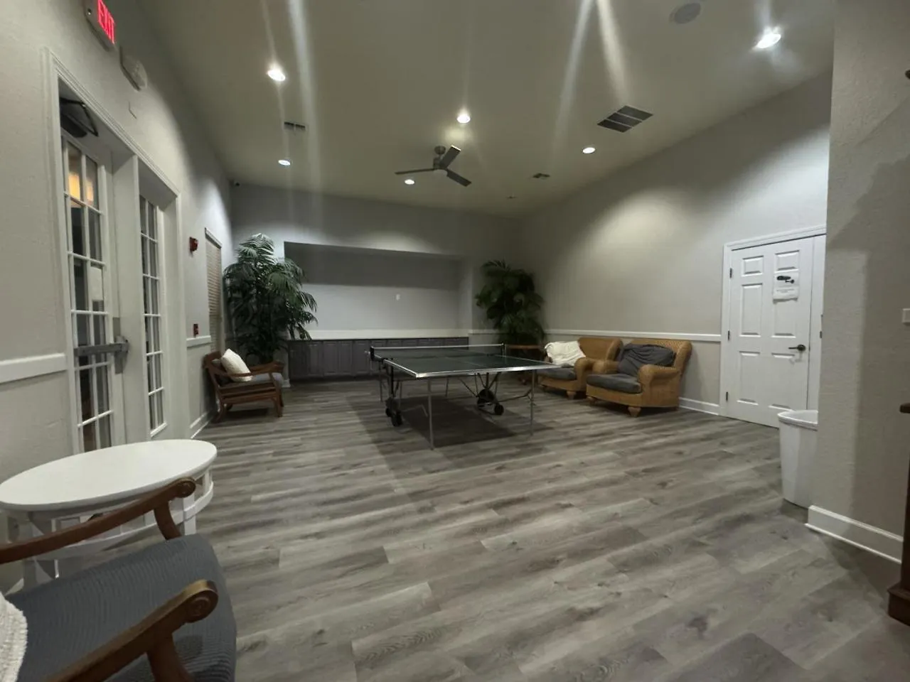 4 Bedroom 3 Bathroom At Sevendwarfs 12-108