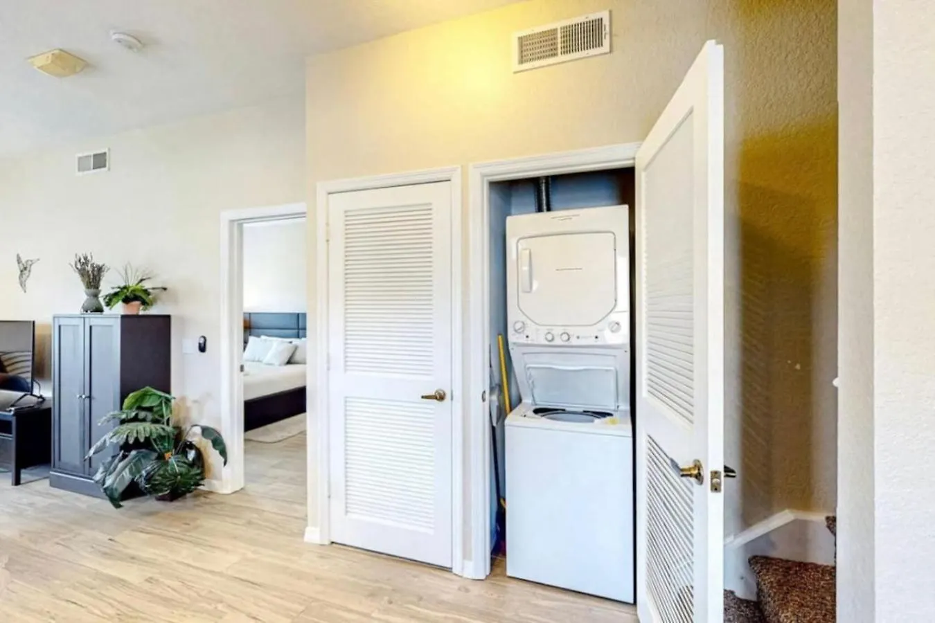 4 Bedroom 3 Bathroom At Sevendwarfs 12-108