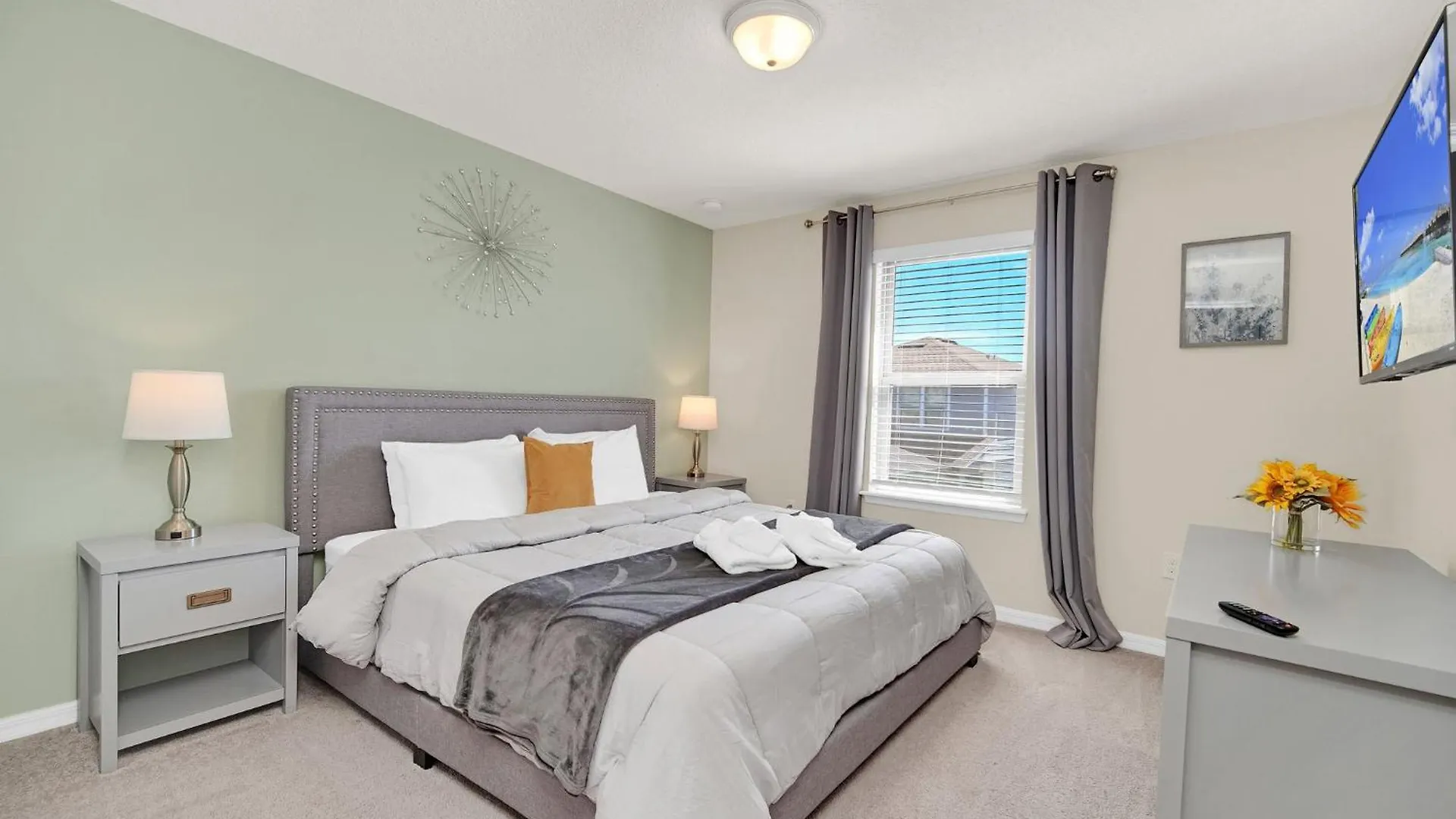 Holiday home Luxurious Retreat Near Disney: Pool & Game *