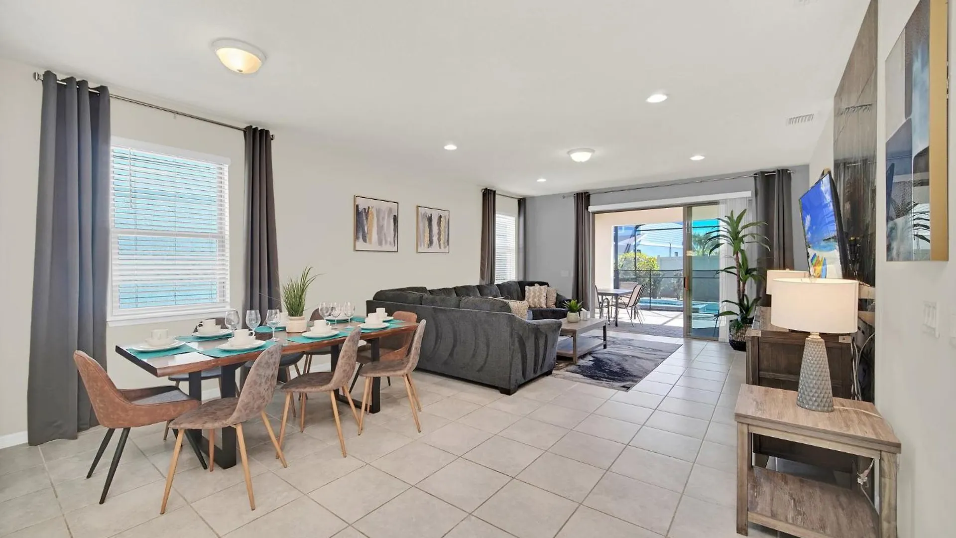 Luxurious Retreat Near Disney: Pool & Game *