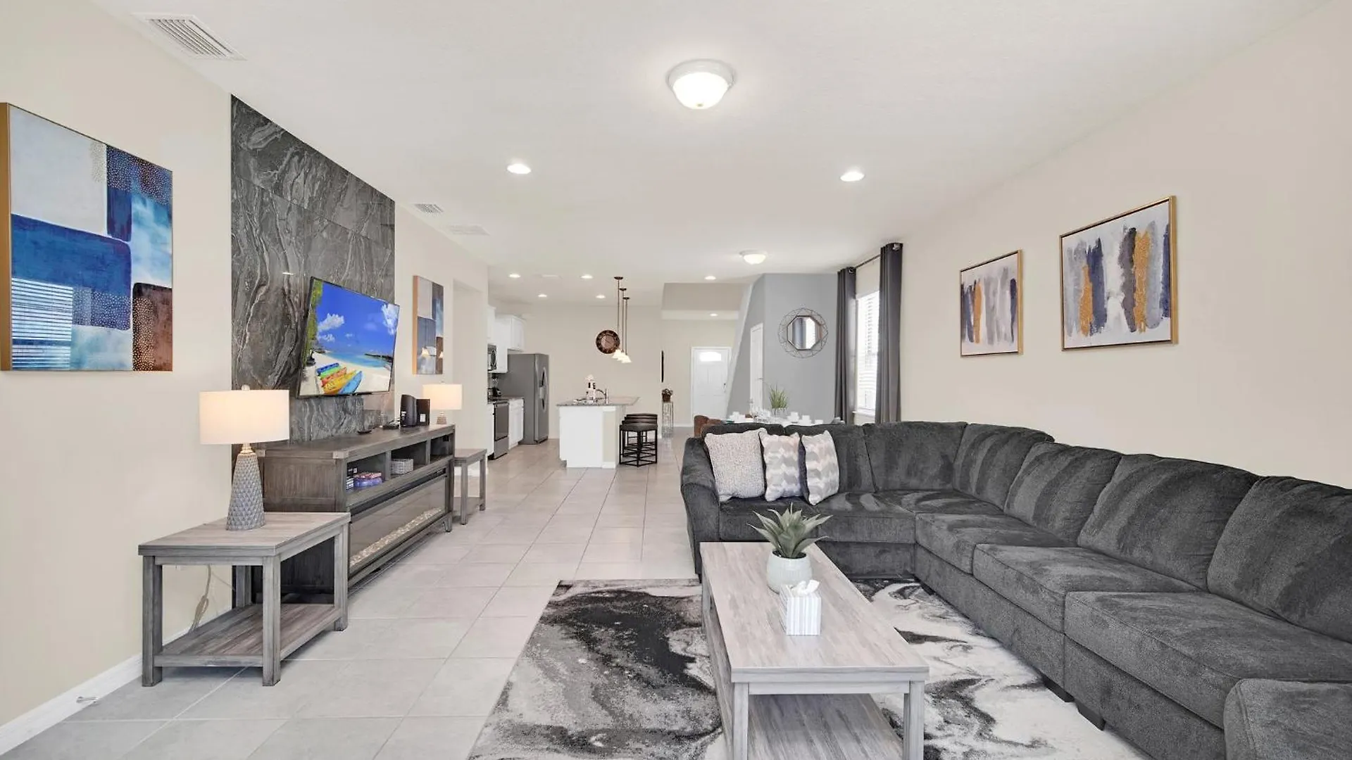 Holiday home Luxurious Retreat Near Disney: Pool & Game *
