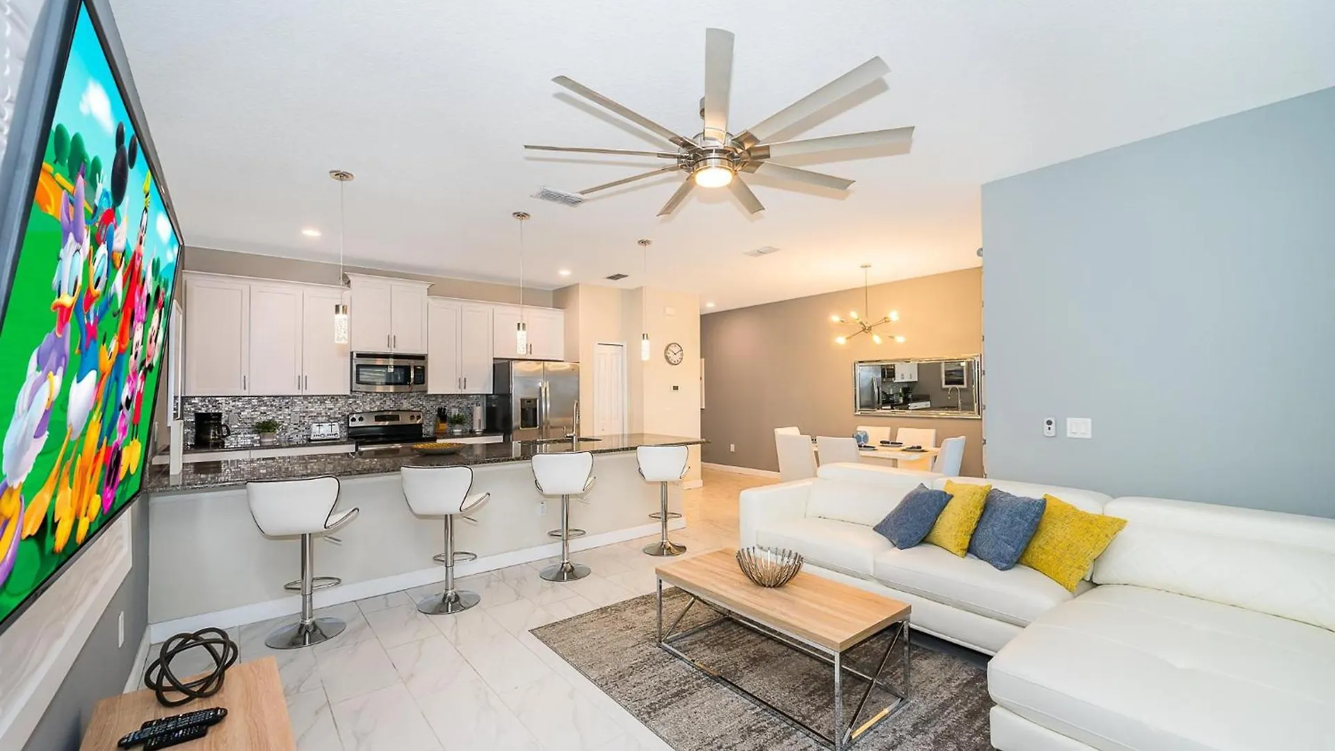 3151ls Townhouse 4 Bedrooms & 3 Bathrooms + Pool * Kissimmee