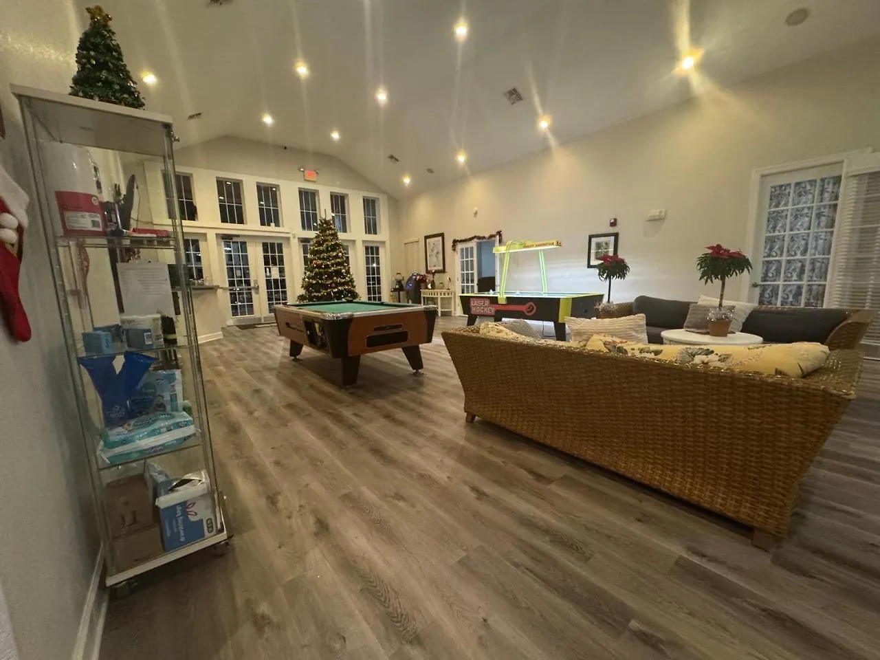 3 Bedroom 2 Bathroom At Sevendwarfs 27-106