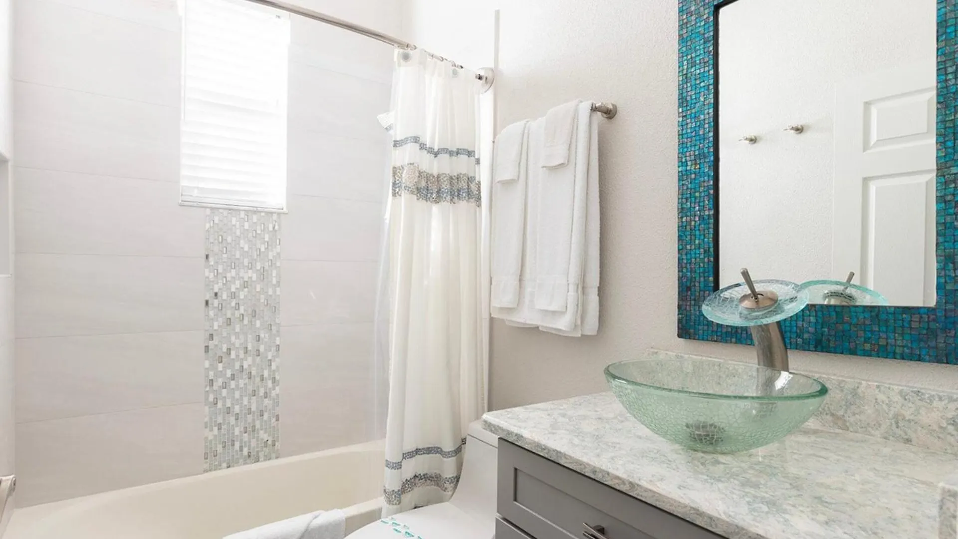 Willa Luxury Contemporary Style On Reunion Reunion 1023