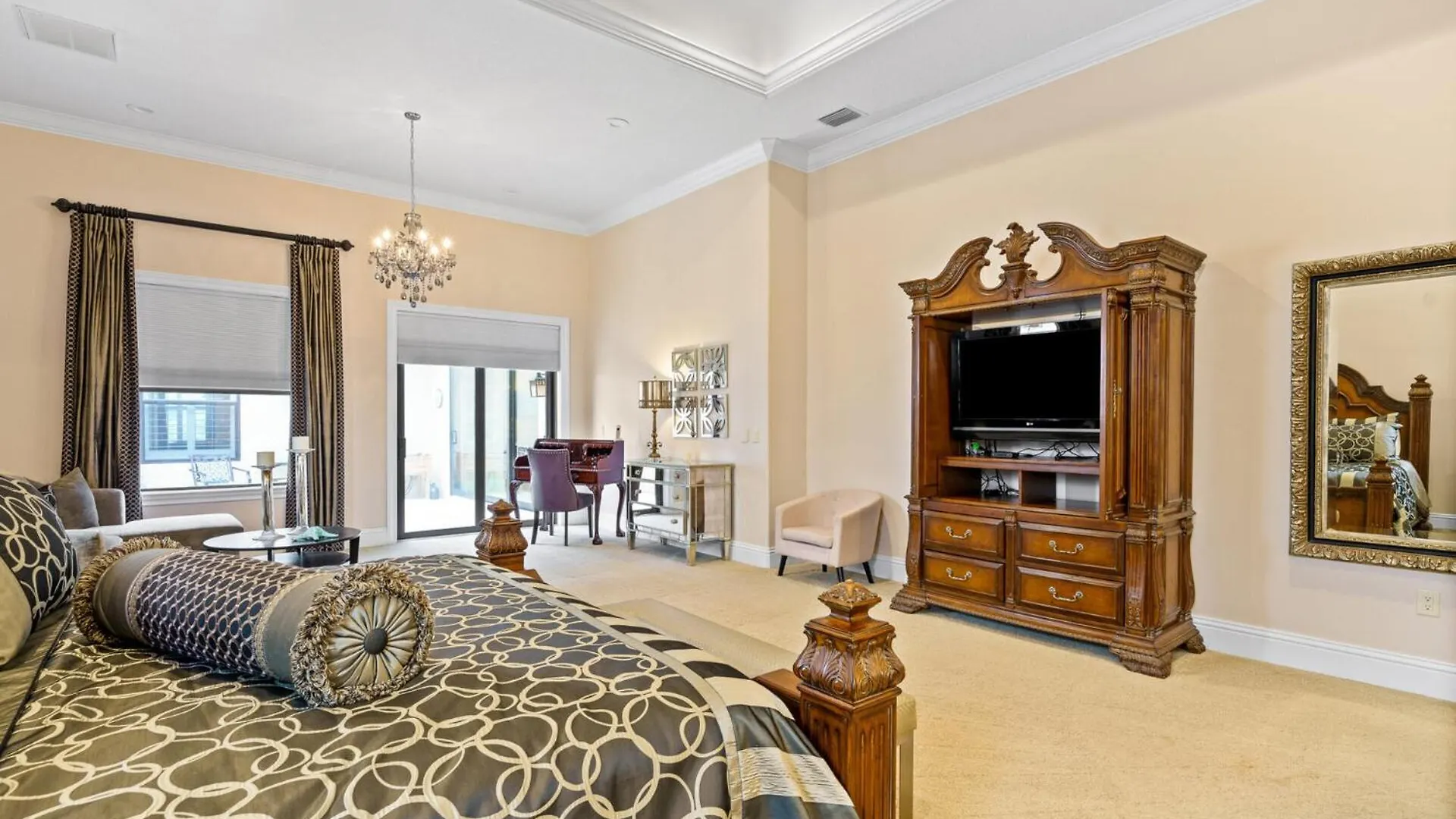 Villa Luxury On Reunion And And With A Private Pool Orlando 5801