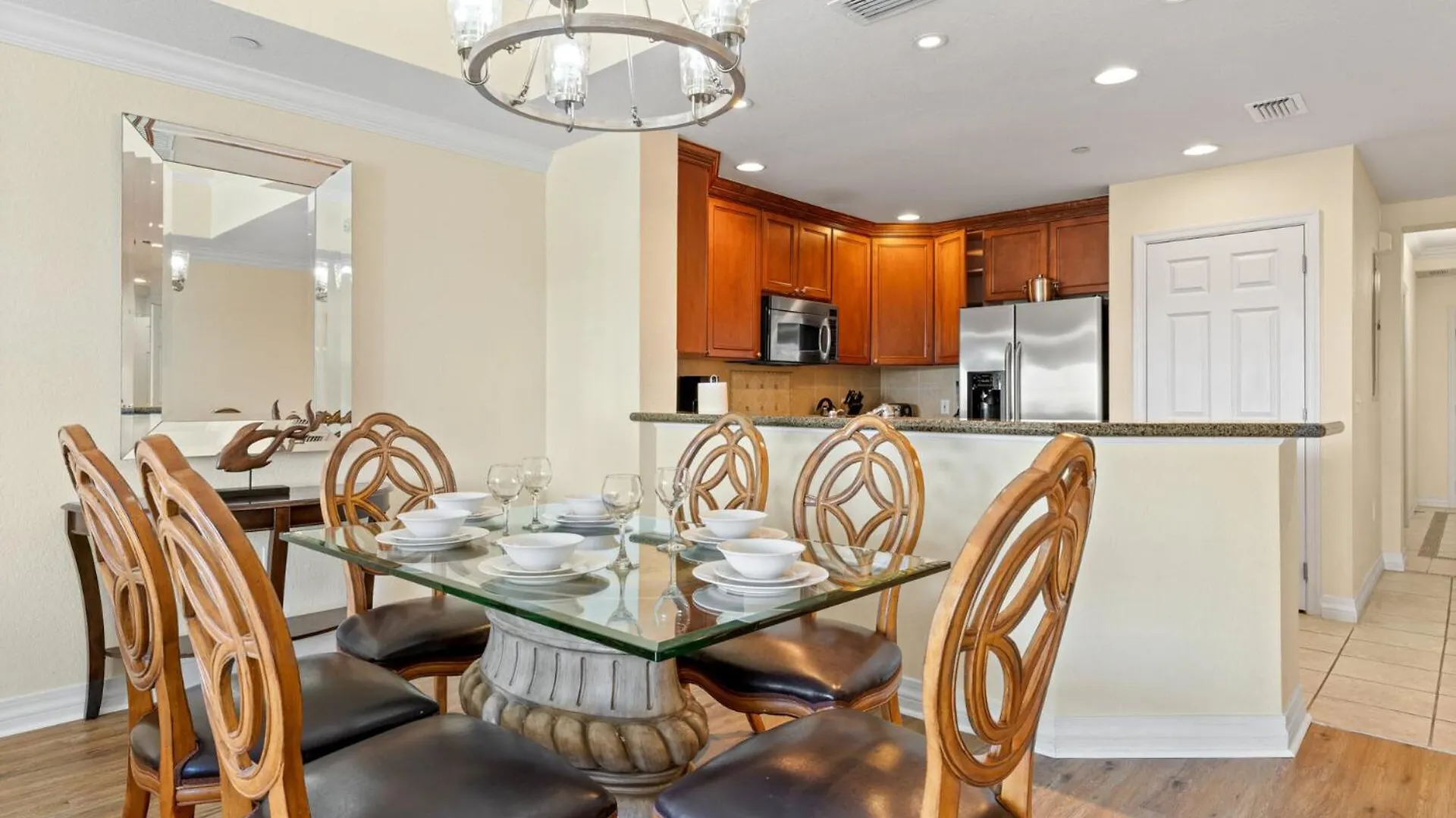 Luxury On Reunion And Orlando 5696 Villa