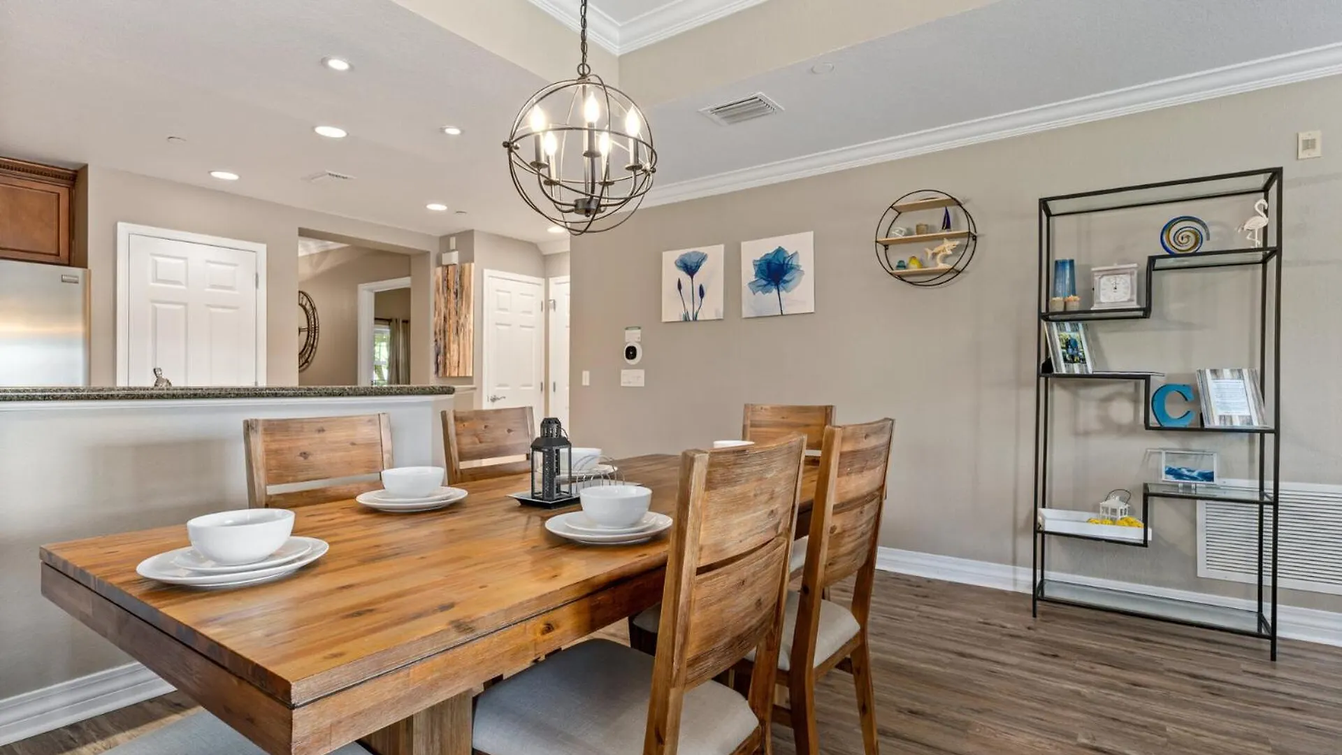 Beautiful With First Class Amenities On Reunion And Orlando 5695