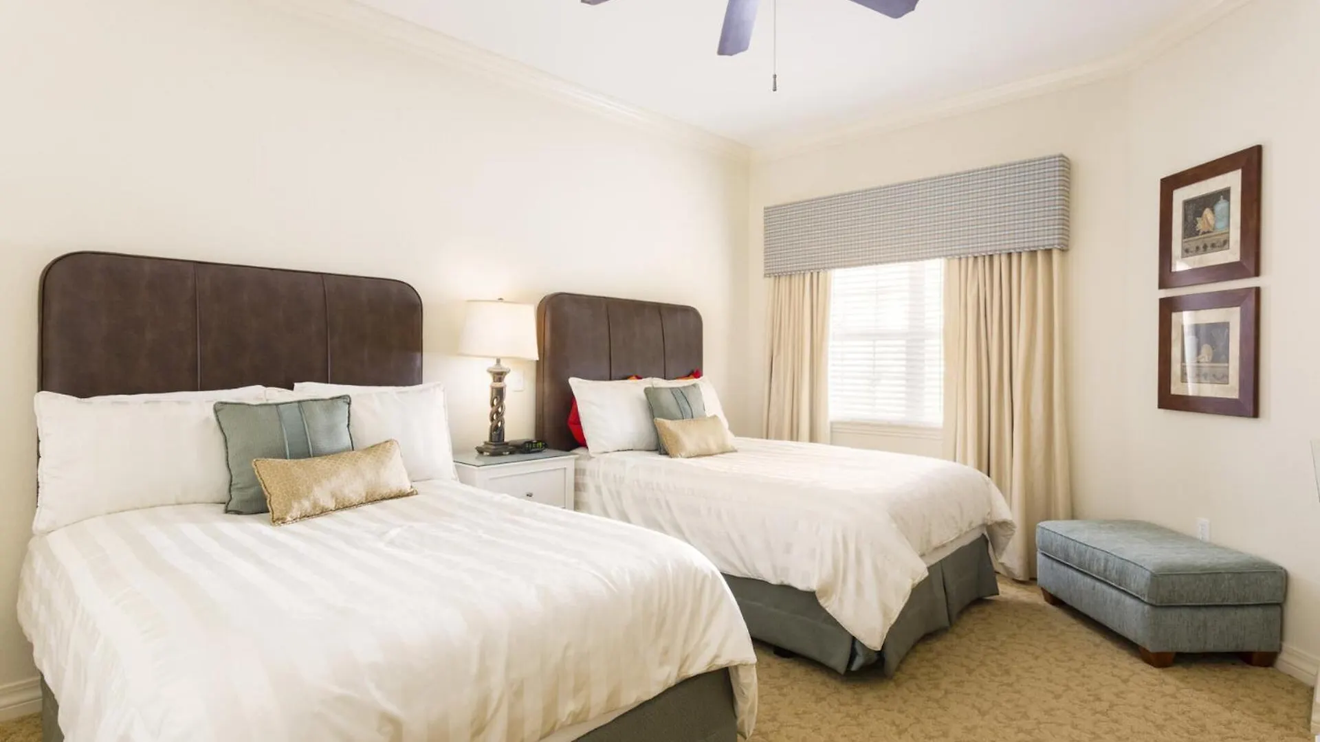 Rent The Perfect 3 Bedroom On Reunion And Orlando 5694 Villa