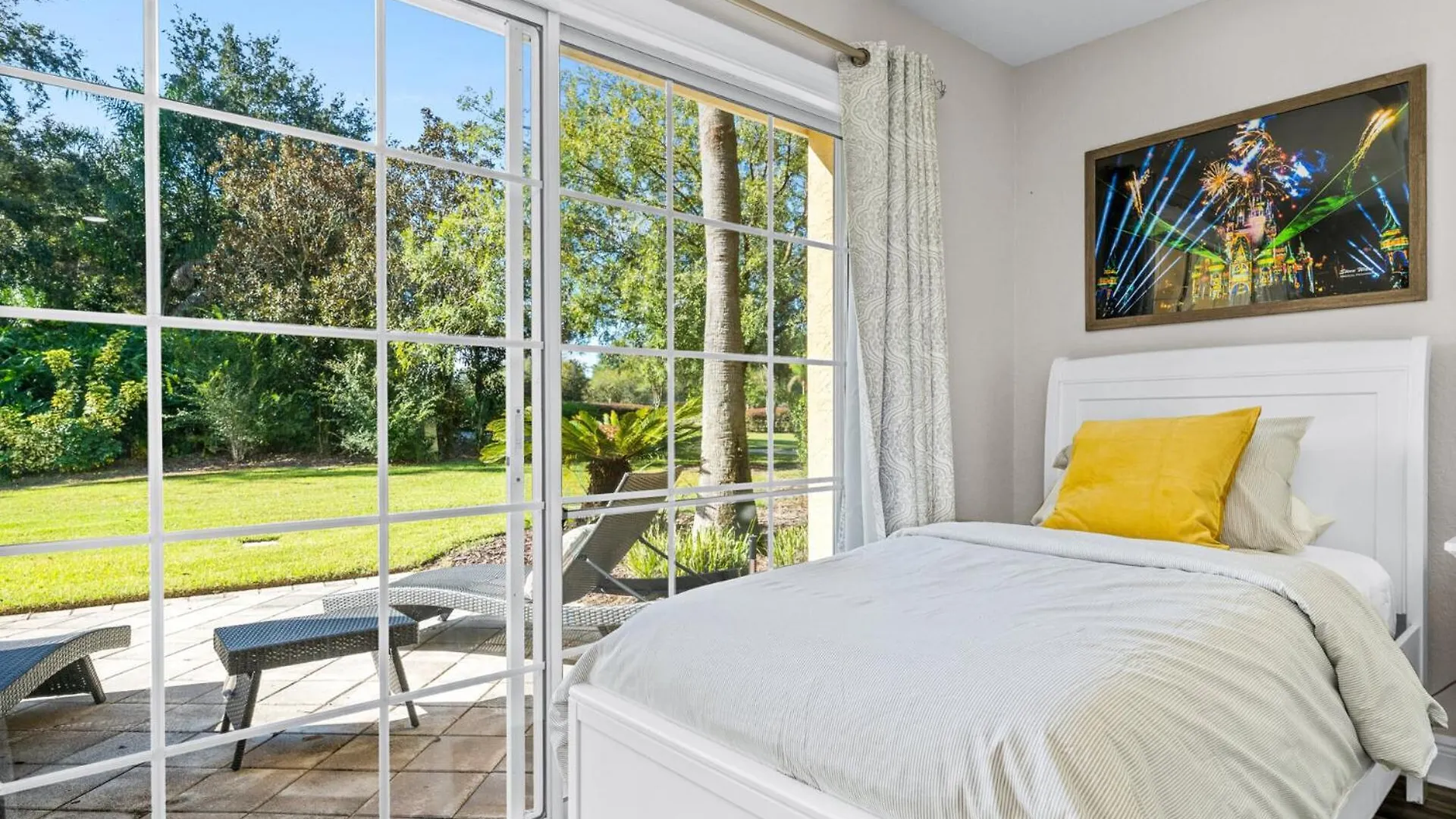 Perfect 3 Bedroom Townhome On Reunion And Orlando Townhome 5693