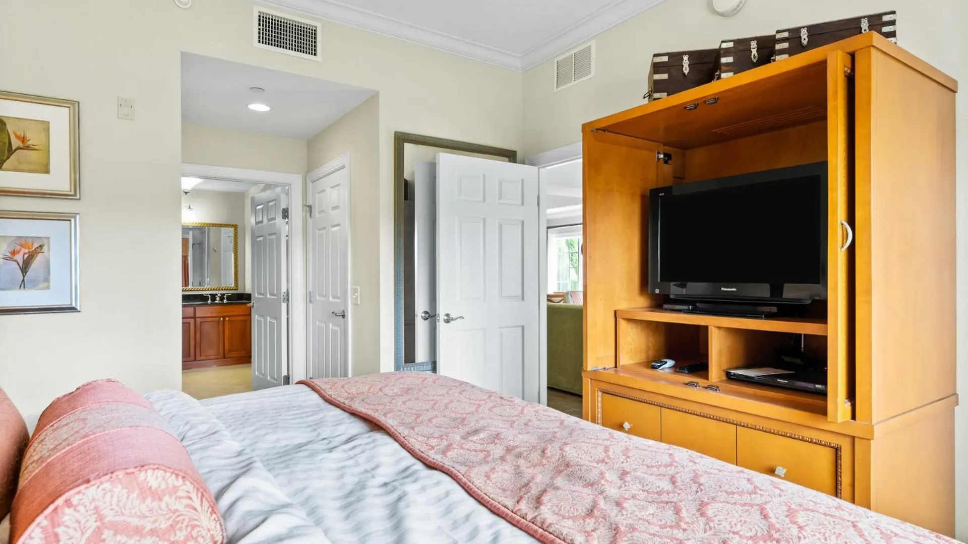 The Ultimate 3 Bedroom On Reunion And Orlando 5687