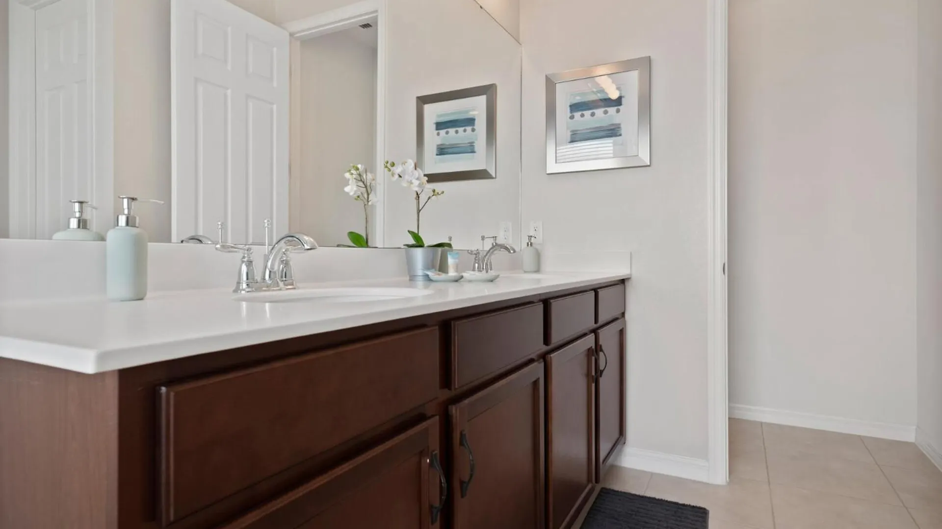 Villa Beautiful With First Class Amenities On Solara Orlando 5303