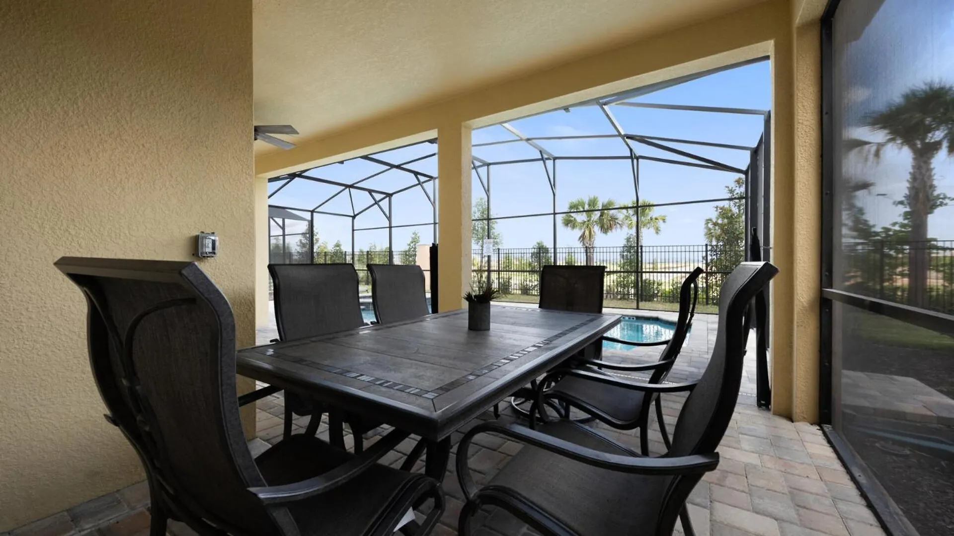 Beautiful With First Class Amenities On Solara Orlando 5303 *