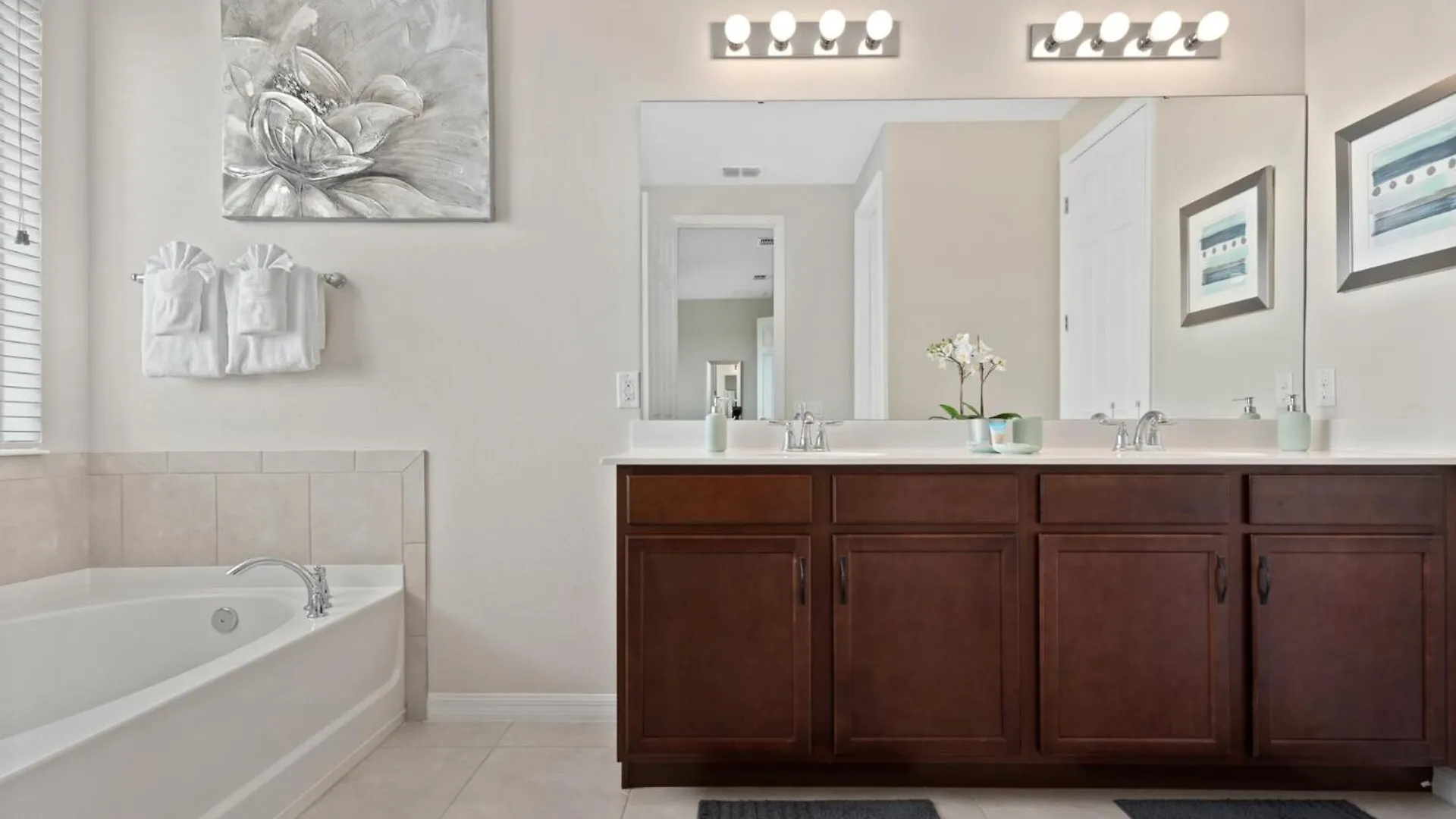 Beautiful With First Class Amenities On Solara Orlando 5303 Villa *