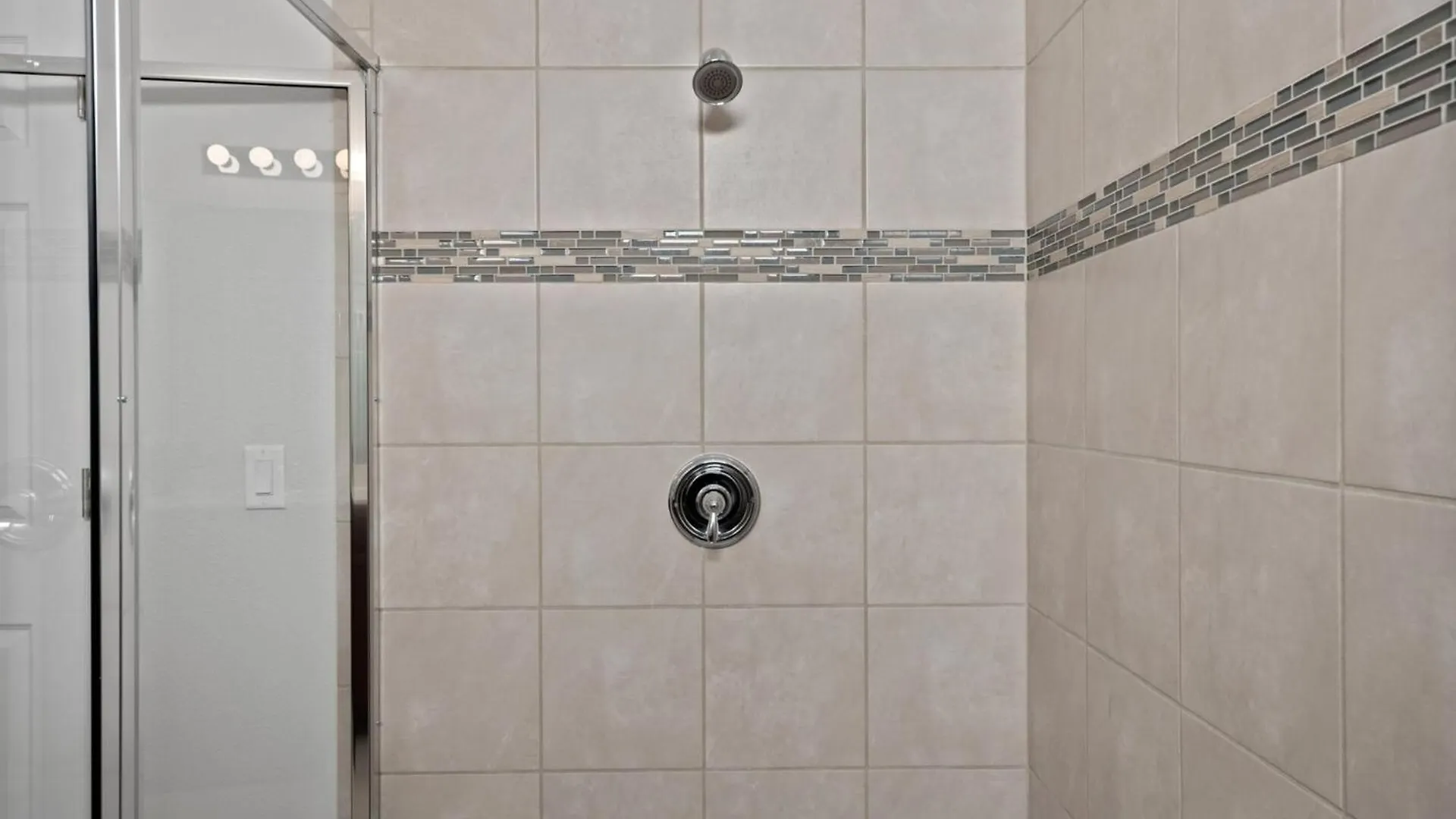 Beautiful With First Class Amenities On Solara Orlando 5303 Villa Kissimmee