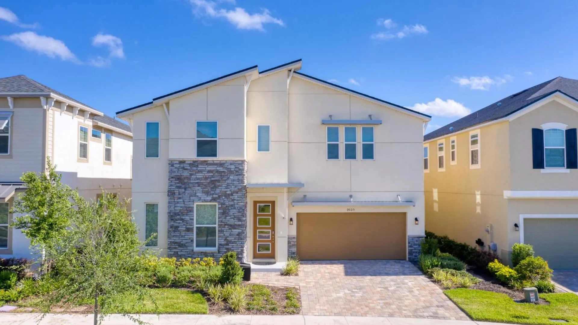 Beautiful With First Class Amenities On Solara Orlando 5303 Villa Kissimmee